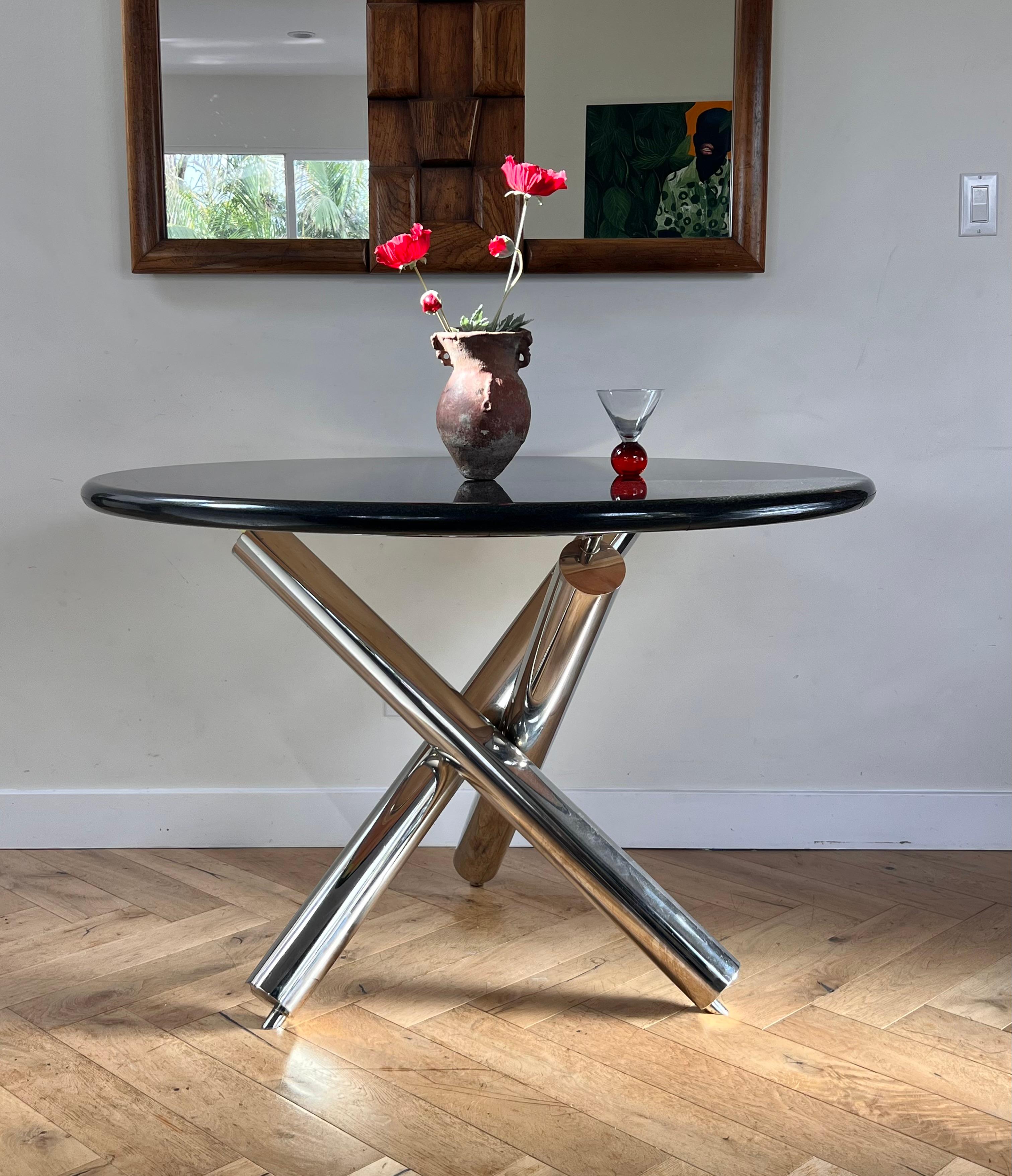 Postmodern chrome and granite circular dining table, late 20th century For Sale 5