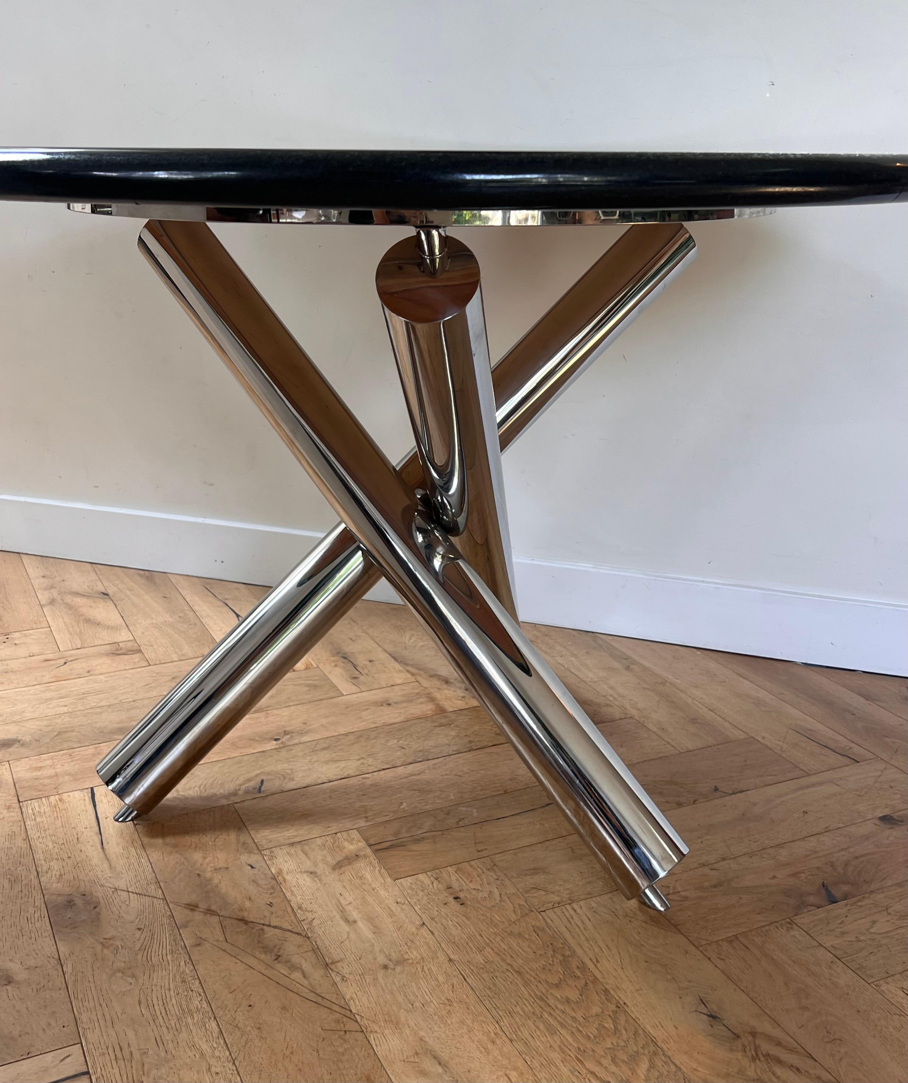 Postmodern chrome and granite circular dining table, late 20th century For Sale 7