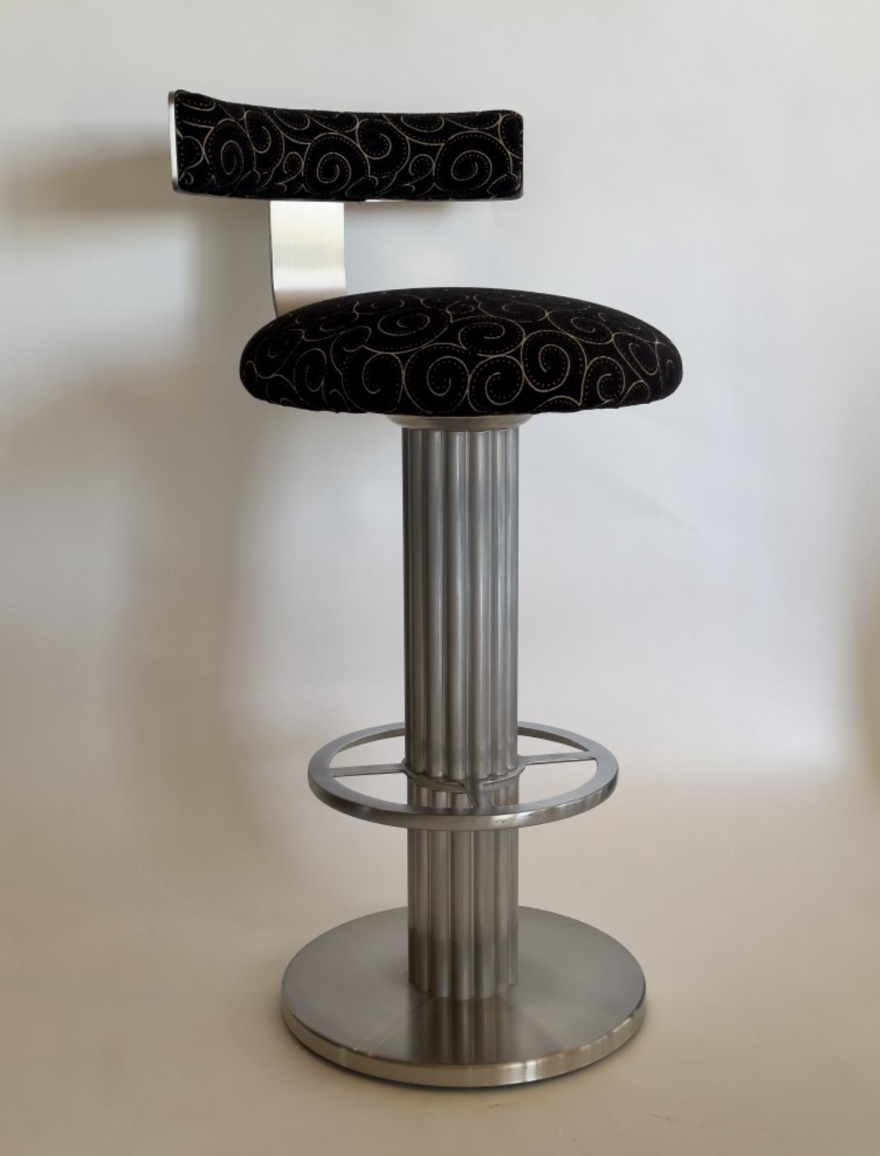 Late 20th Century Postmodern chrome barstool by Design for Leisure, late 20th century  For Sale