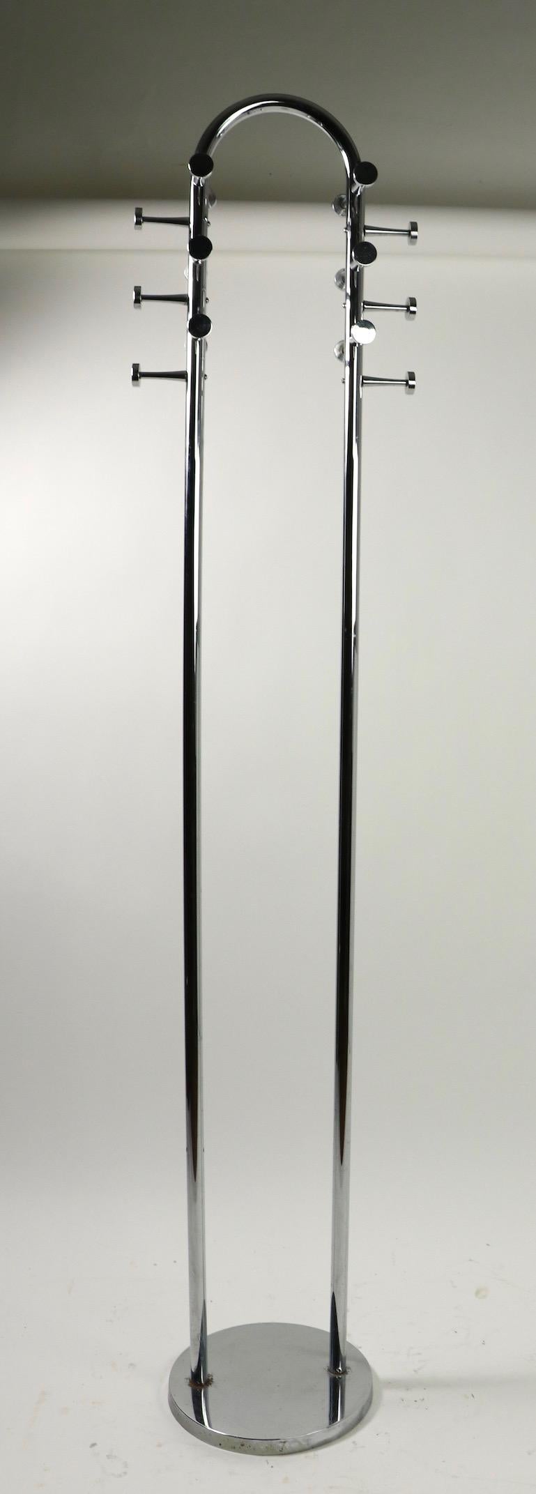 Postmodern Chrome Coat Stand In Good Condition In New York, NY