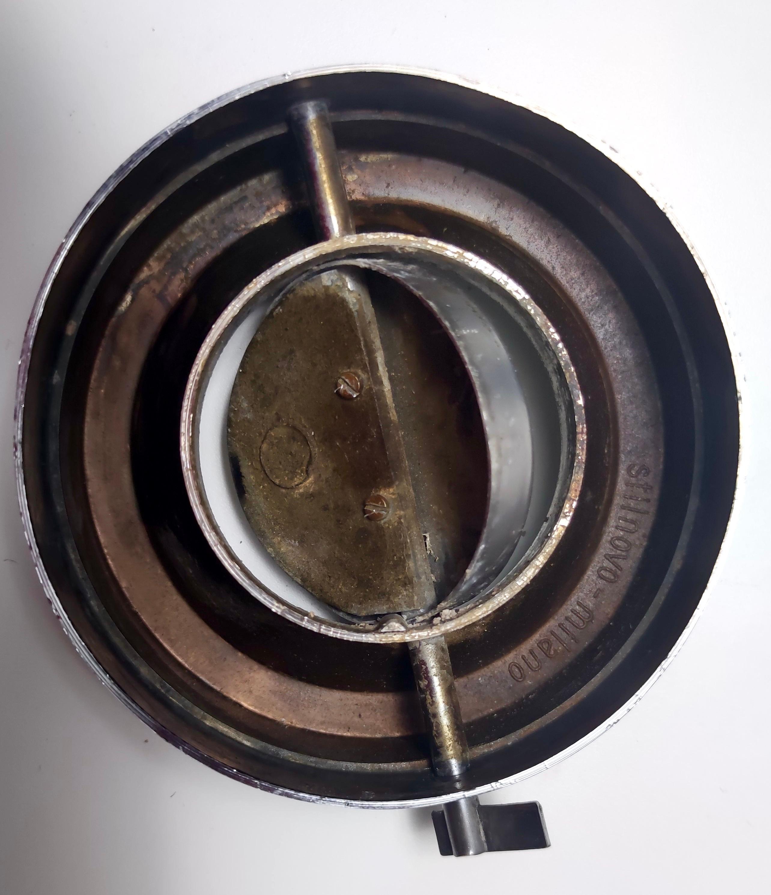 Moderner verchromter und lackierter Aschenbecherständer aus Metall von Stilnovo, Italien (Chrom) im Angebot