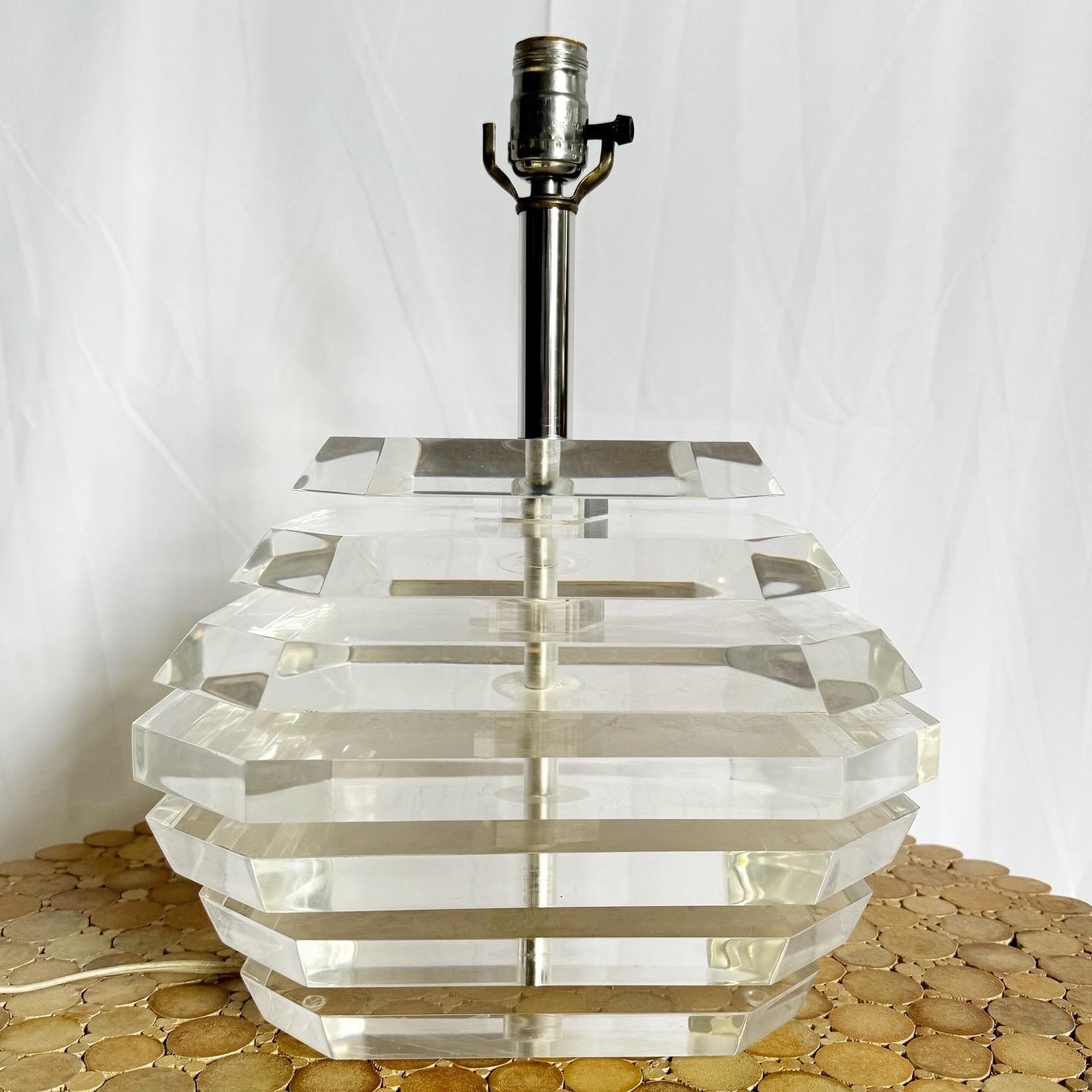 20th Century Postmodern Chunky Stacked Lucite Table Lamp For Sale