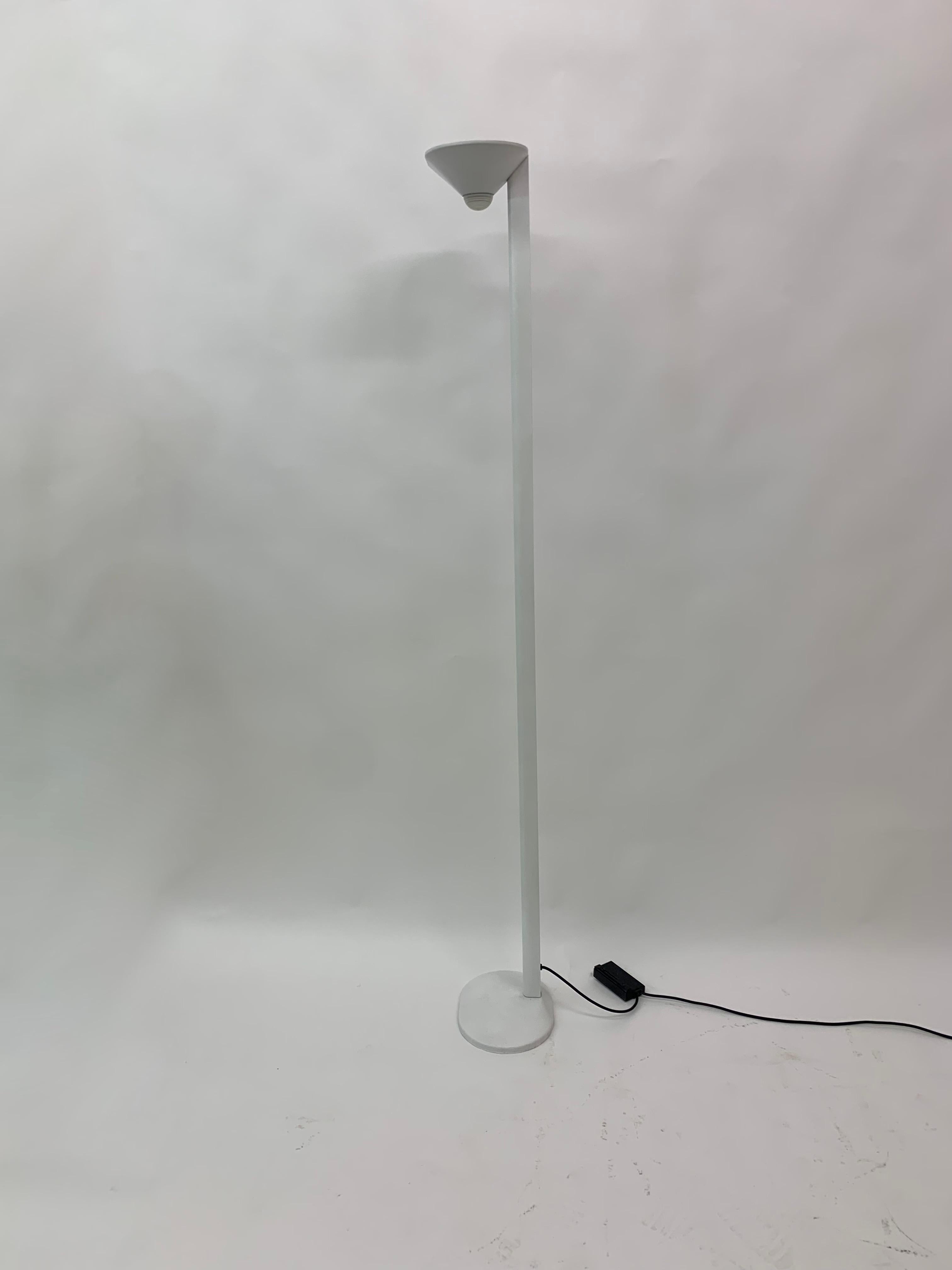 Postmodern ‘Ciclope’ Halogen Floor Lamp by Barbieri Marianelli, Italy For Sale 7