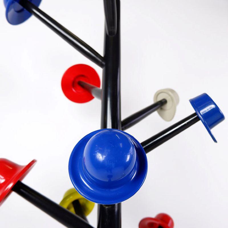 Postmodern coat stand 'Albero dei Cappelli' by Ugo Nespolo for Origlia, 1978 In Good Condition For Sale In Brussels , BE