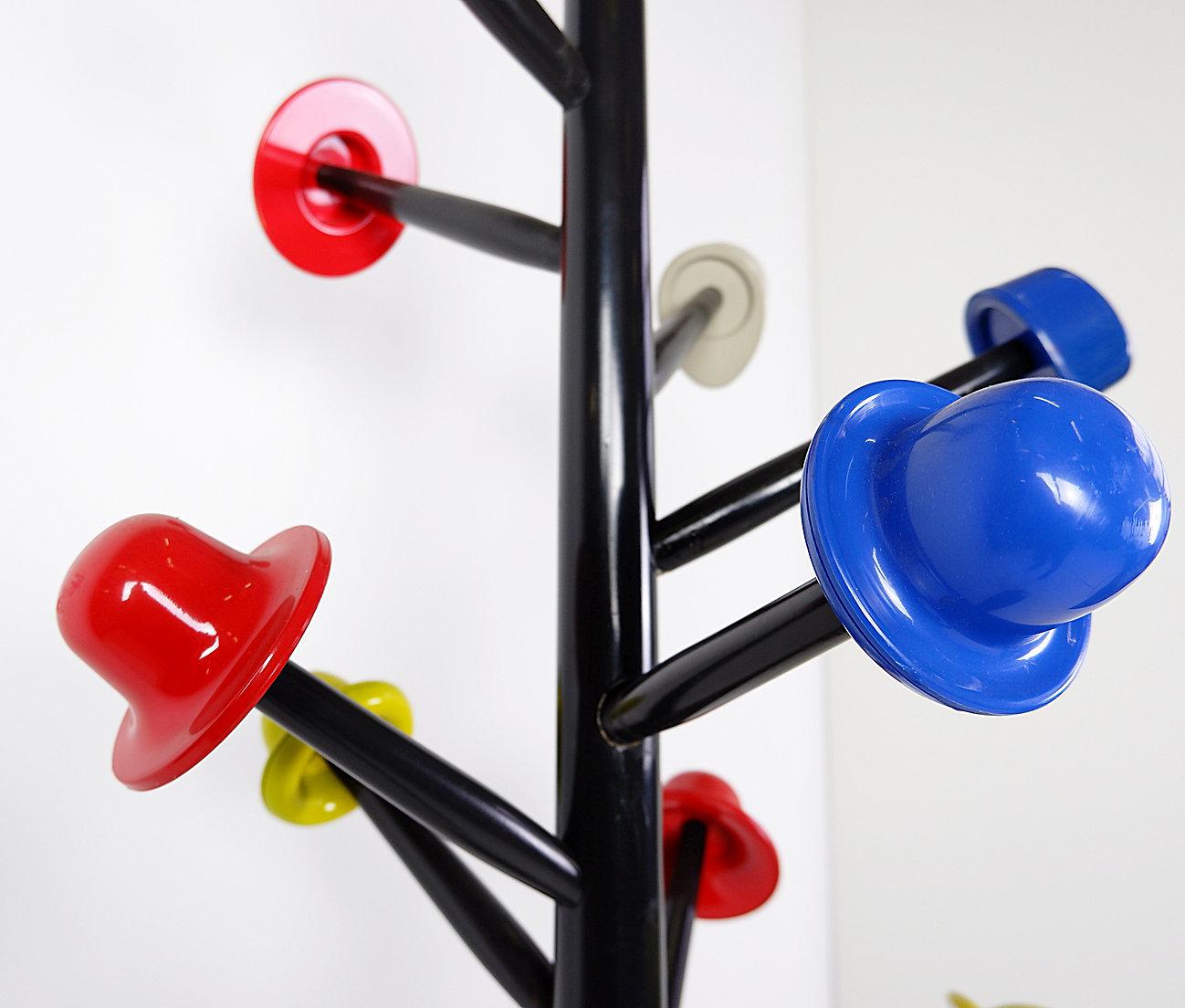 Iron Postmodern coat stand 'Albero dei Cappelli' by Ugo Nespolo for Origlia, 1978 For Sale