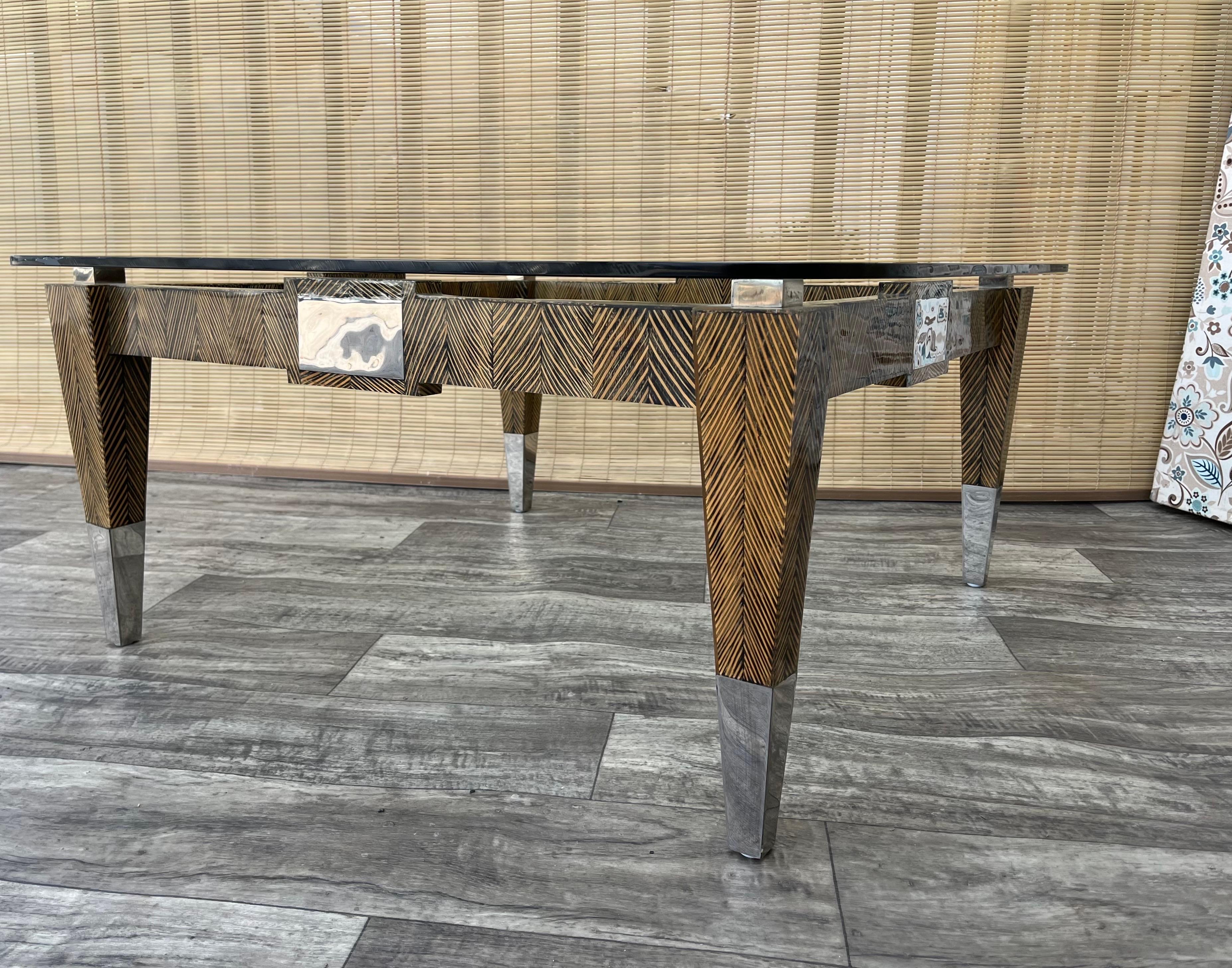 Table basse postmoderne Coco Wood Glass Top par Robb & Stucky. Circa 1990 en vente 12