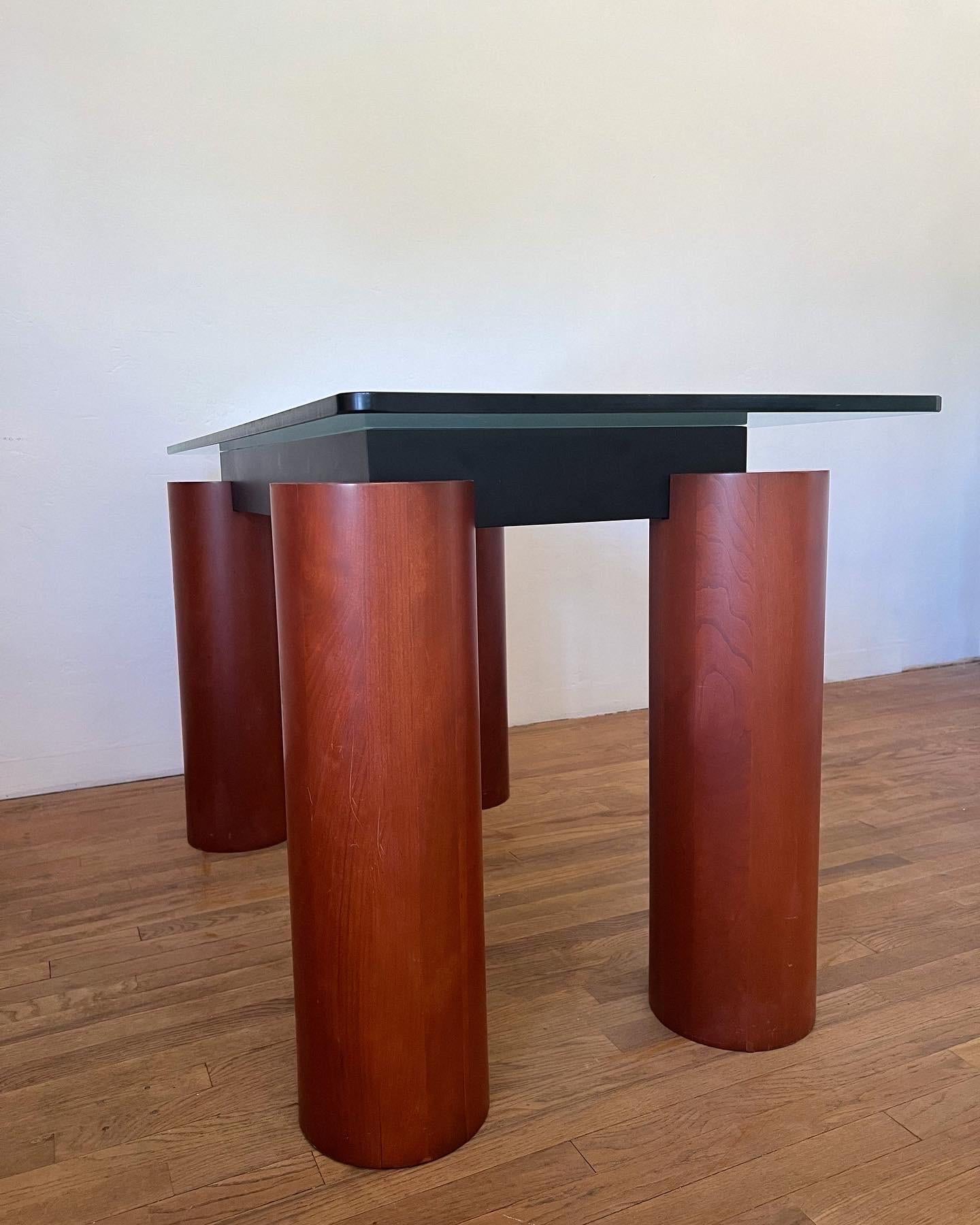 Postmodern console table/desk in the style of the iconic 