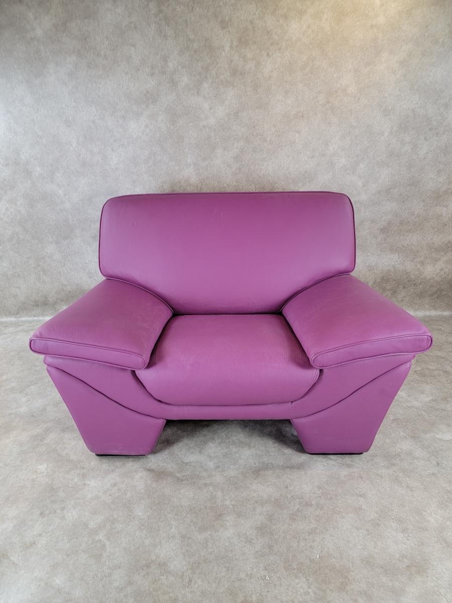 Postmodern Contemporary Plum Leather Oversized Lounge Club Chair (Chaise longue surdimensionnée en cuir prune)

