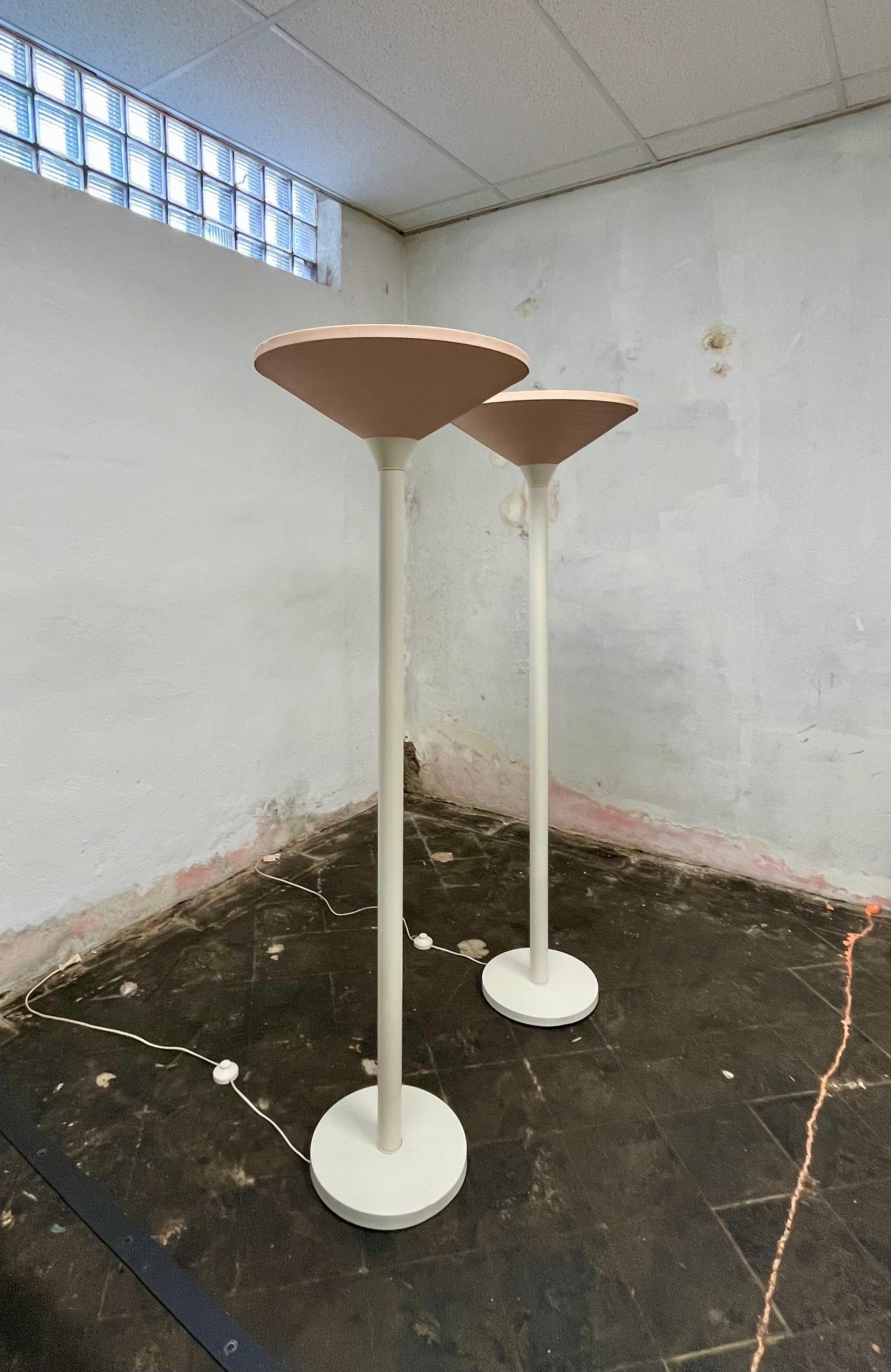Post-Modern Postmodern Gehry Van Pelt Cardboard Floor Lamps  For Sale