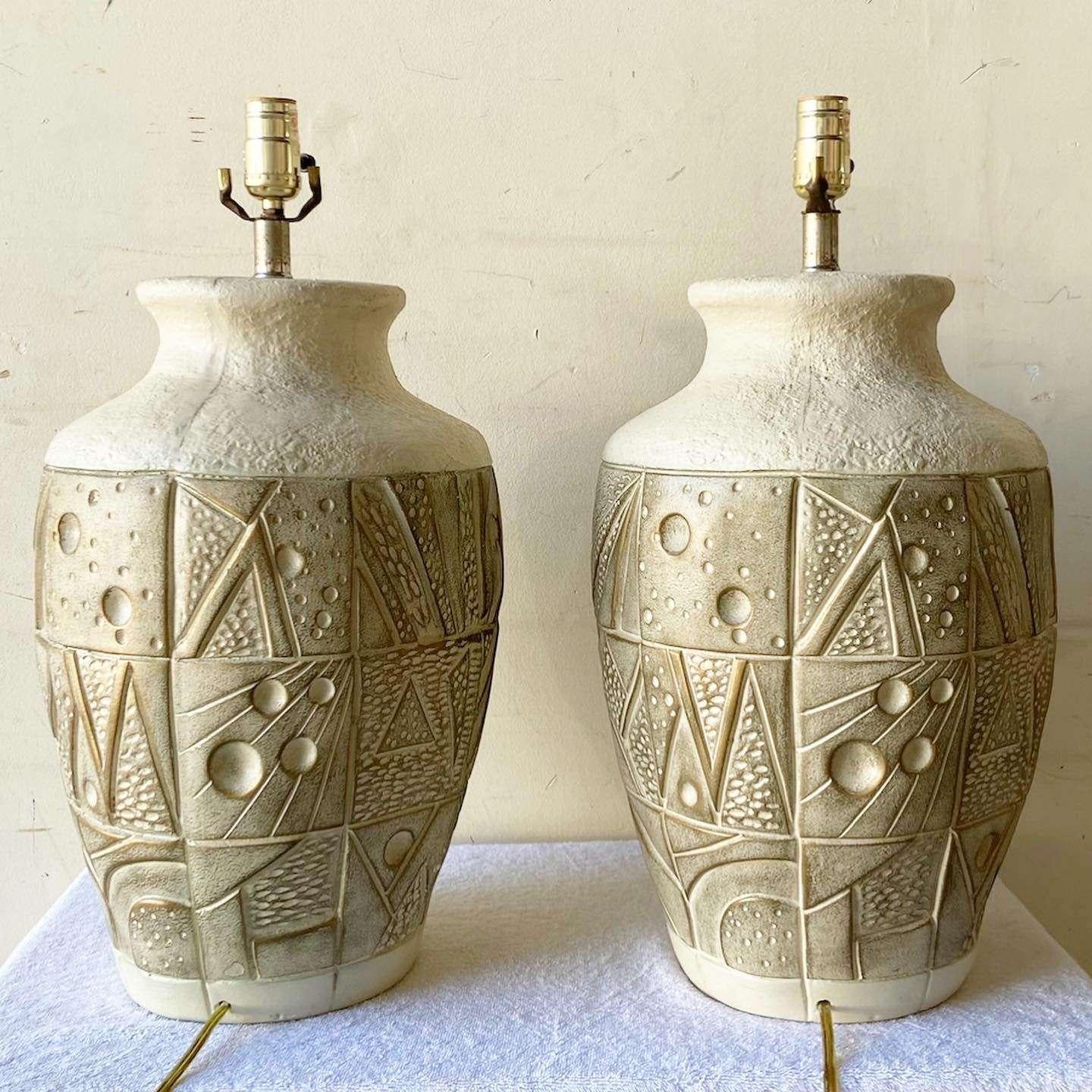 Late 20th Century Postmodern Cream and Tan Ceramic Table Lamps - Pair For Sale