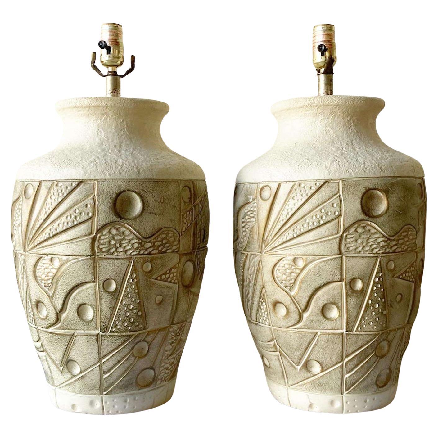 Postmoderne cremefarbene und braune Keramik-Tischlampen – Paar