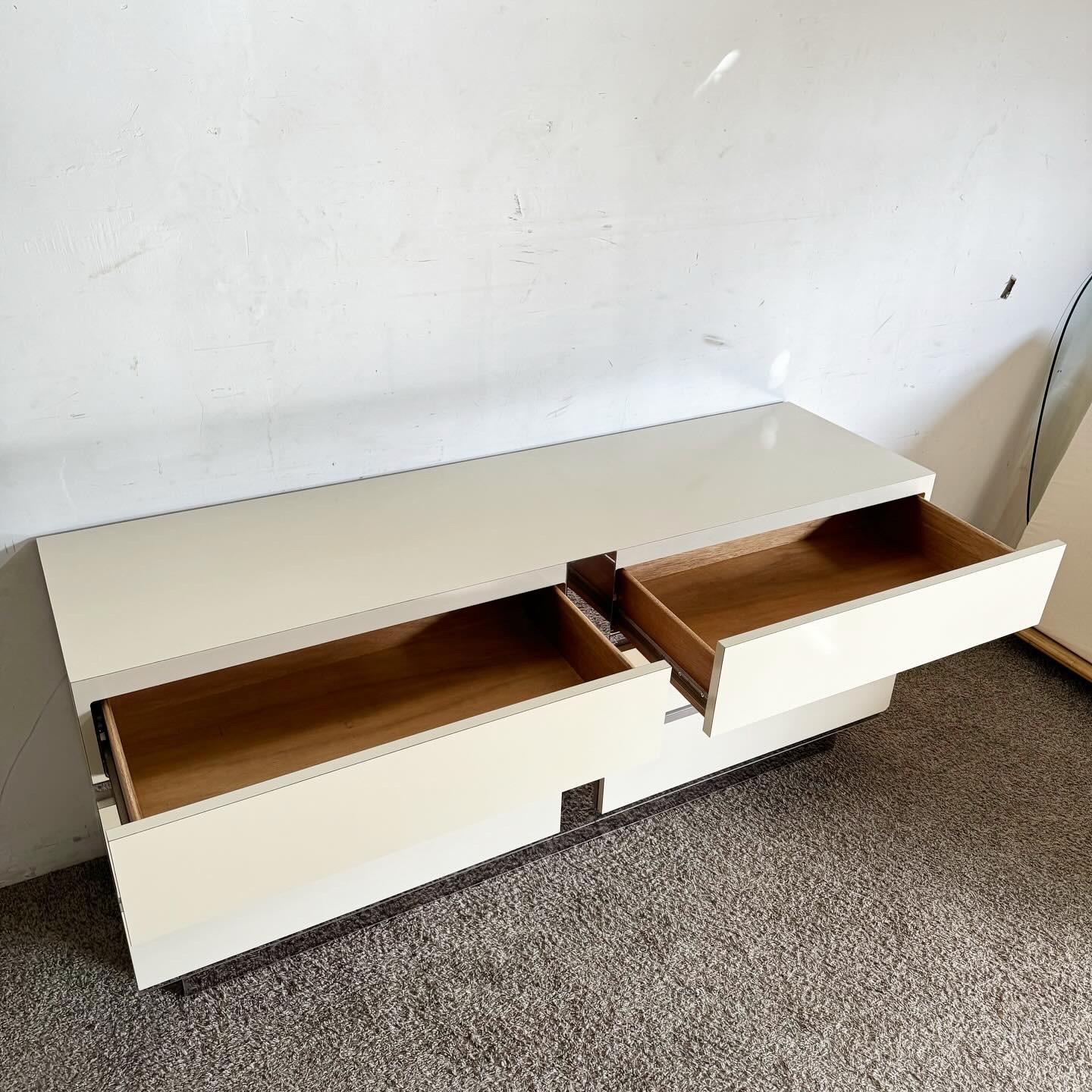 Late 20th Century Postmodern Cream Lacquer Laminate and Glass Mirror Dresser - 6 Drawers For Sale
