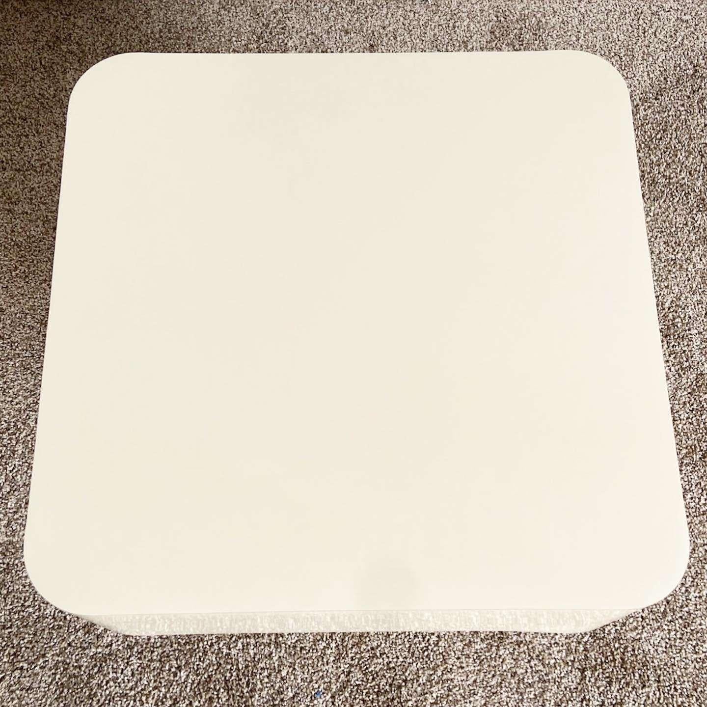 Post-Modern Postmodern Cream Lacquer Laminate Side Table For Sale