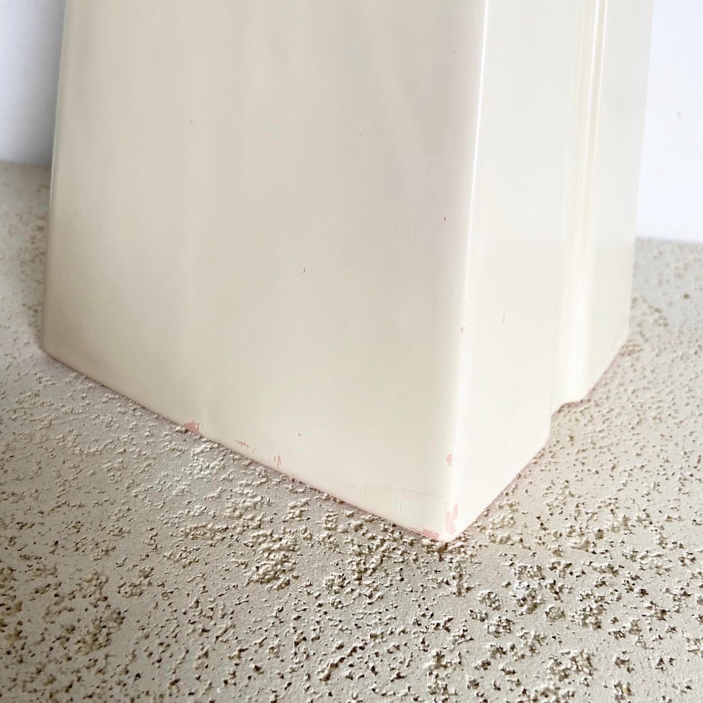 Postmodern Cream Pyramid Vase by Haeger For Sale 2