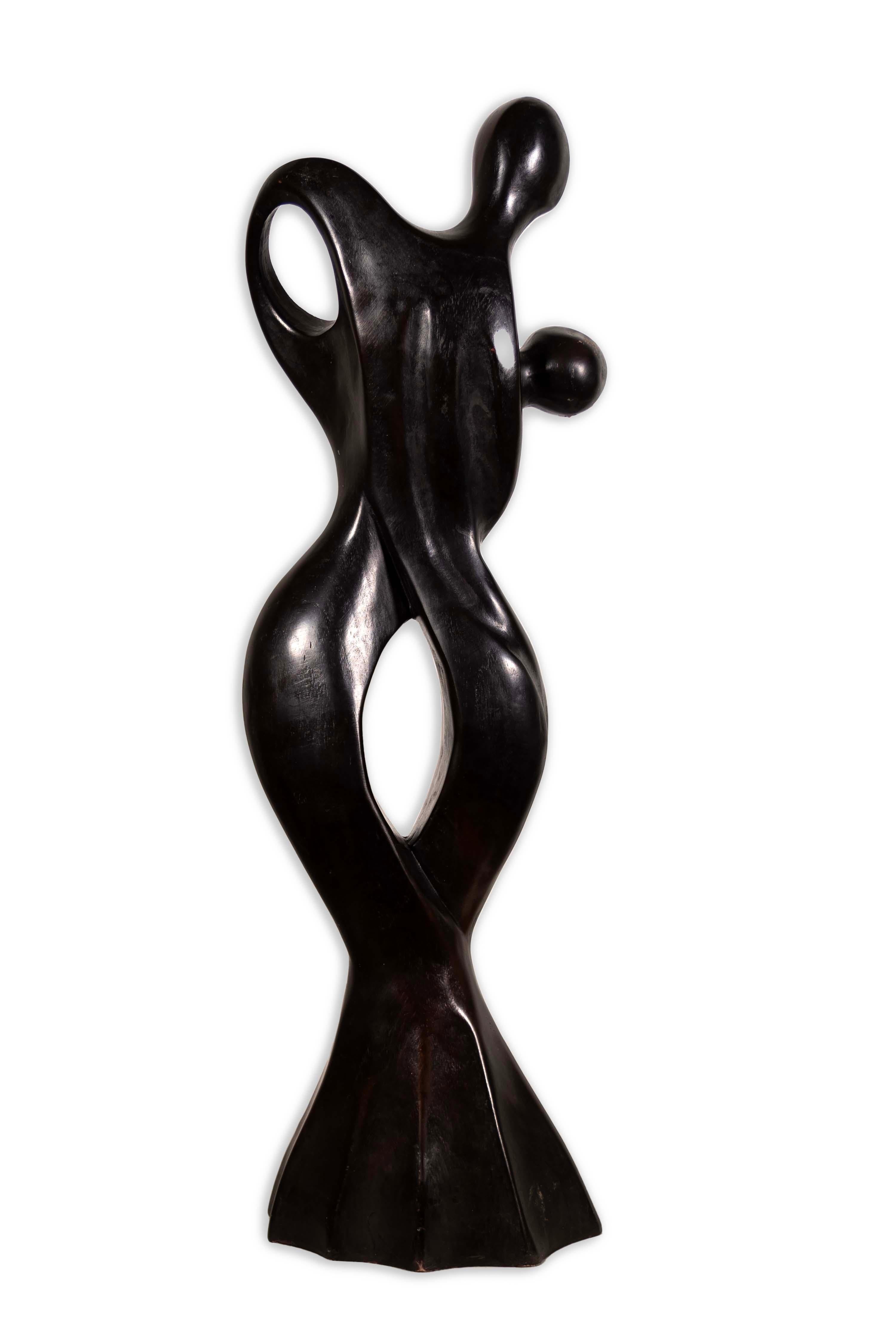 Escultura Postmoderna Pareja Bailando Madera Maciza Tallada de Palo de Hierro Posmoderno en venta