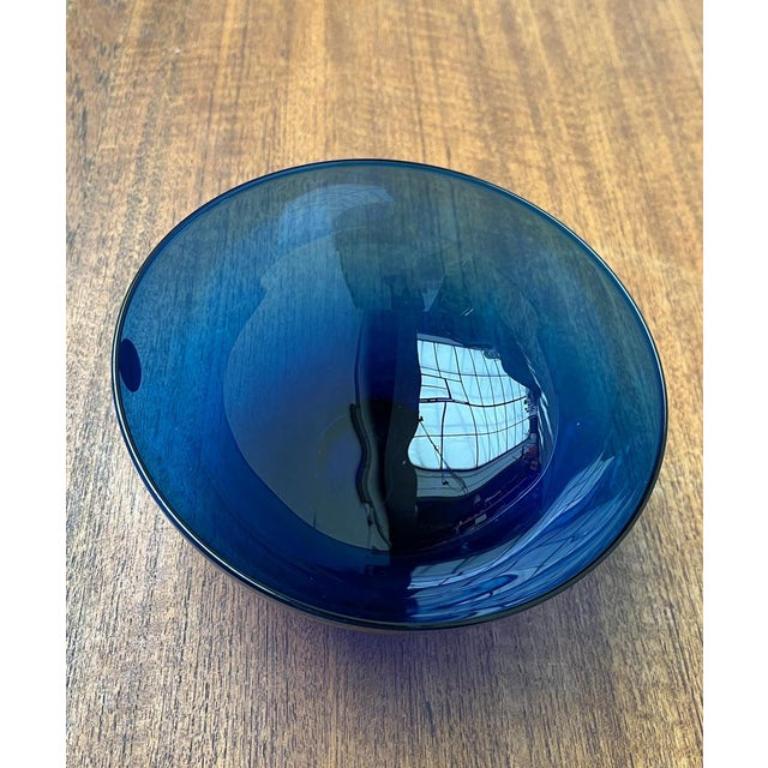 Postmodern Danish Crystal Glass Bowl by Anja Kjaer for Royal Copenhagen In Excellent Condition For Sale In Hamburg, DE