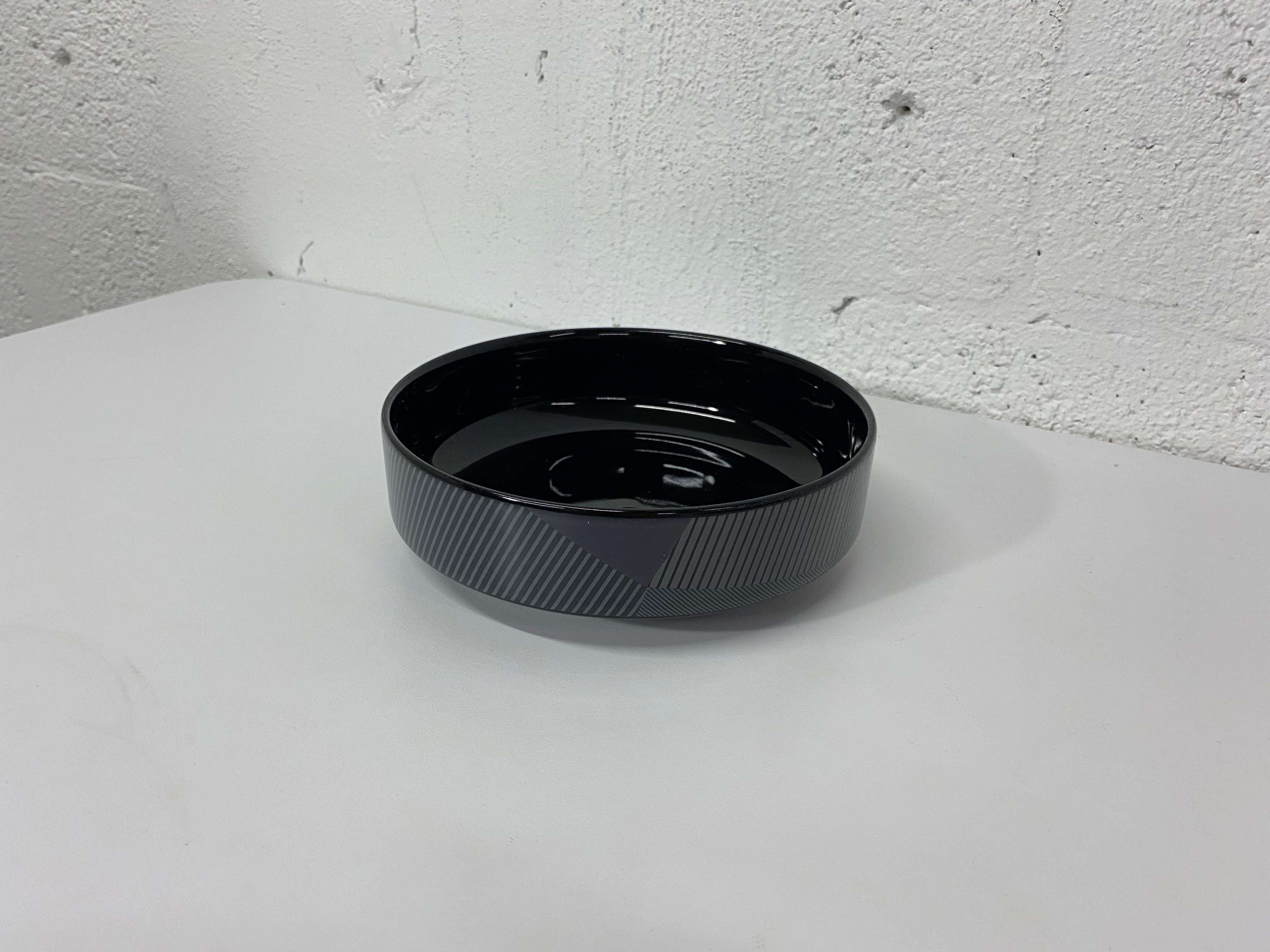 Black ceramic bowl with postmodern geometric design by Daniel Hechter, Paris.