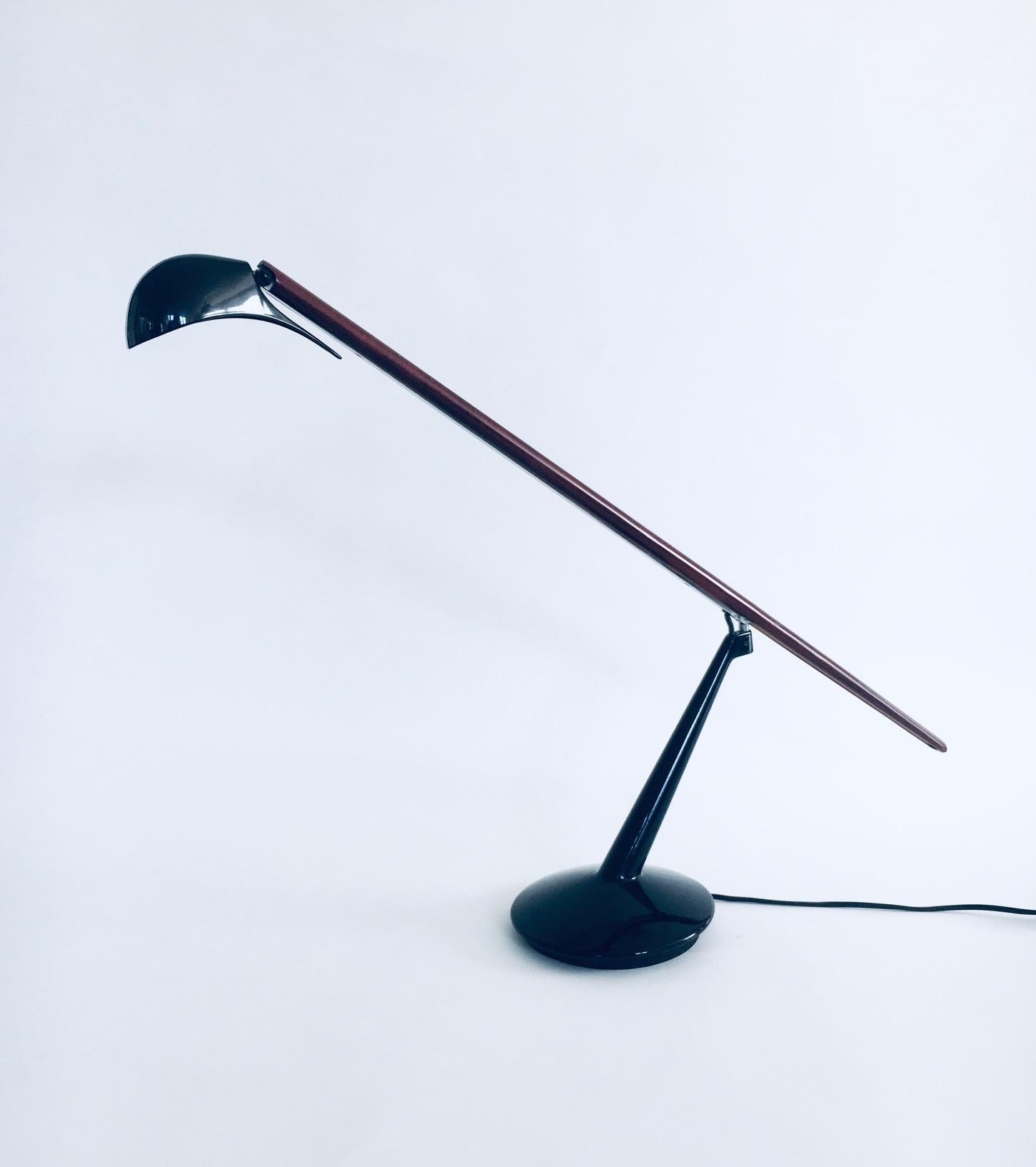 Postmodern Design 'Bluebird' Desk Lamp by Jorge Pensi for B. Lux, 1990's Spain In Good Condition For Sale In Oud-Turnhout, VAN