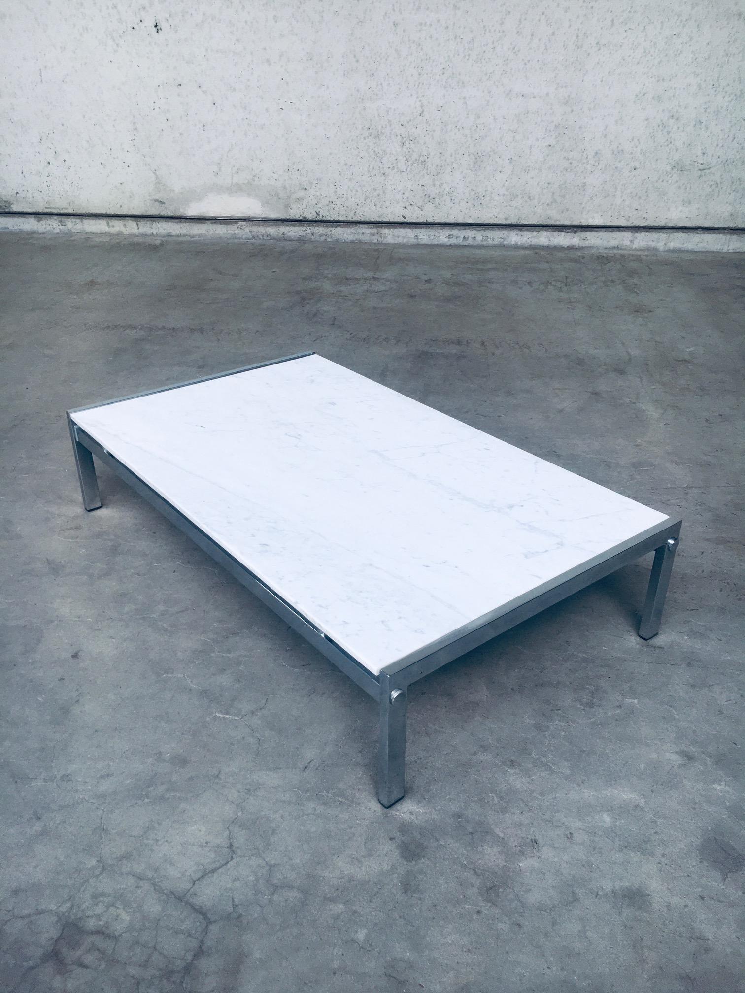 Post-Modern Postmodern Design Carrara Marble Low Coffee Table, Italy 1970's For Sale