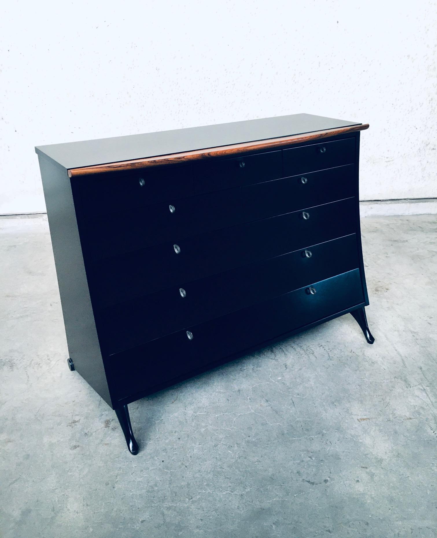 Italian Postmodern Design Chest of Drawers by Umberto Asnago for Giorgetti, Italy 1980's For Sale