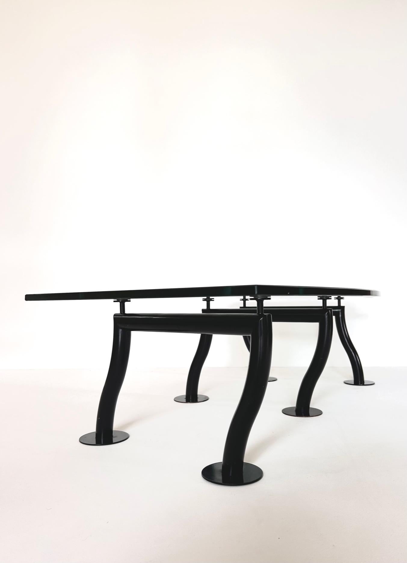 Verre Table basse au design postmoderne, années 1980 en vente