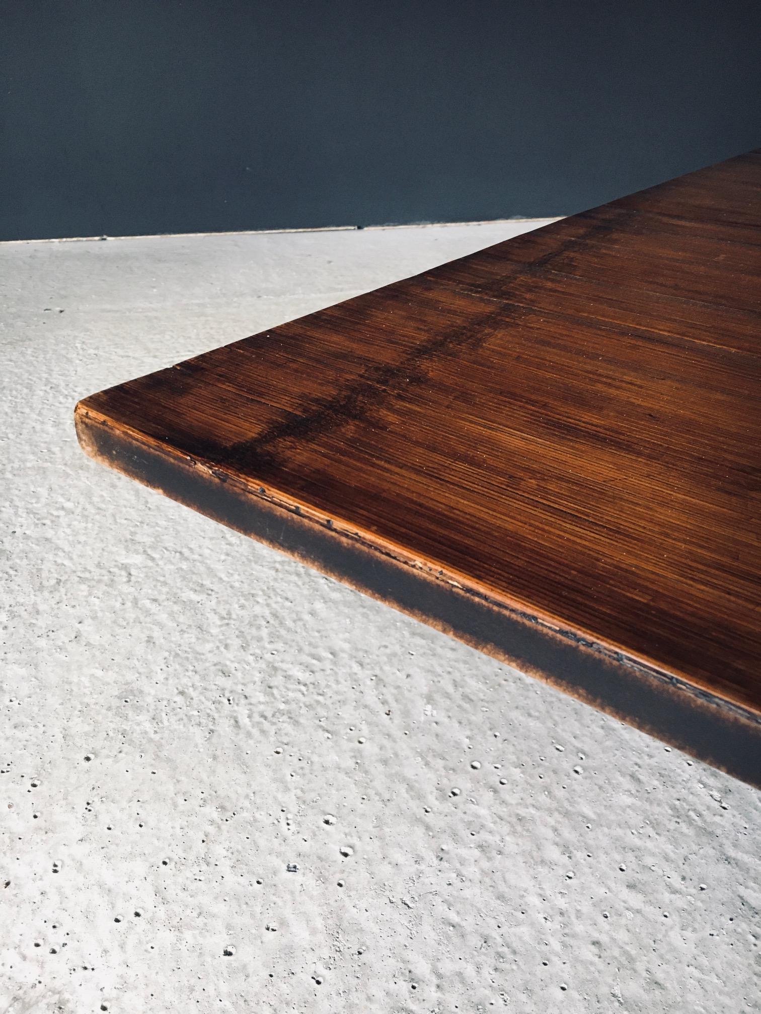 Tavolino da caffè di design postmoderno in bambù di Axel Vervoordt, Belgio anni '80 10