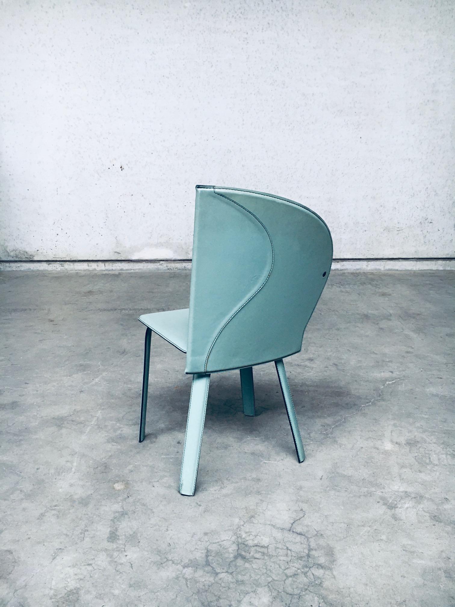Ensemble de chaises de salle à manger en cuir au design postmoderne de Mario Morbidelli pour Naos, Italie  en vente 5