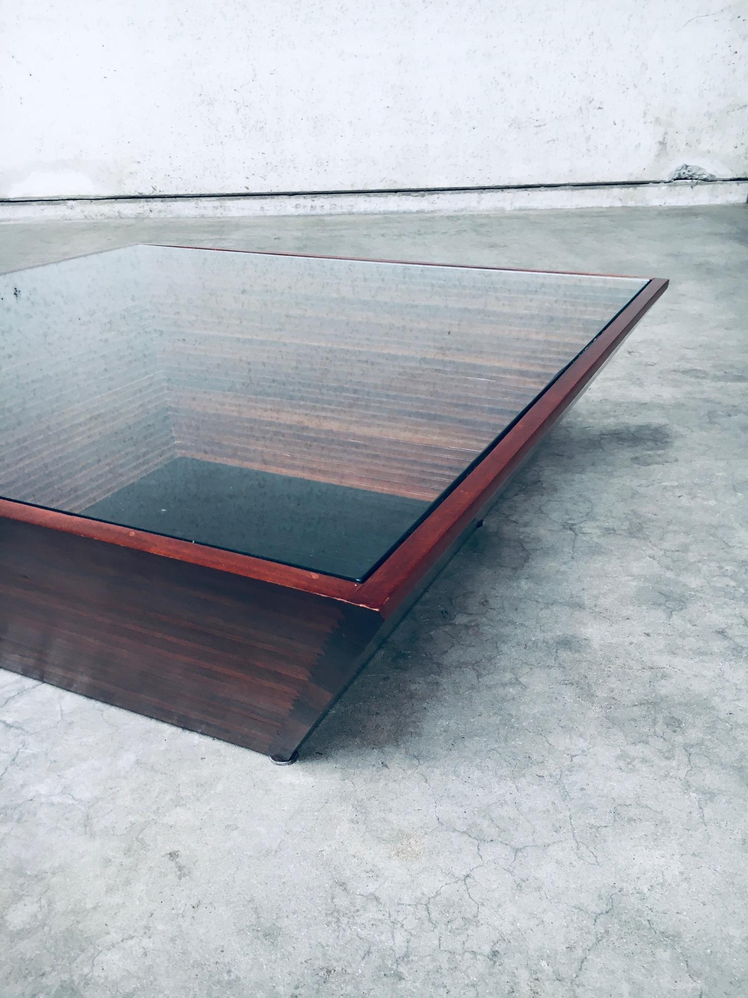 Postmodern Design Reverse Pyramid Coffee Table For Sale 1