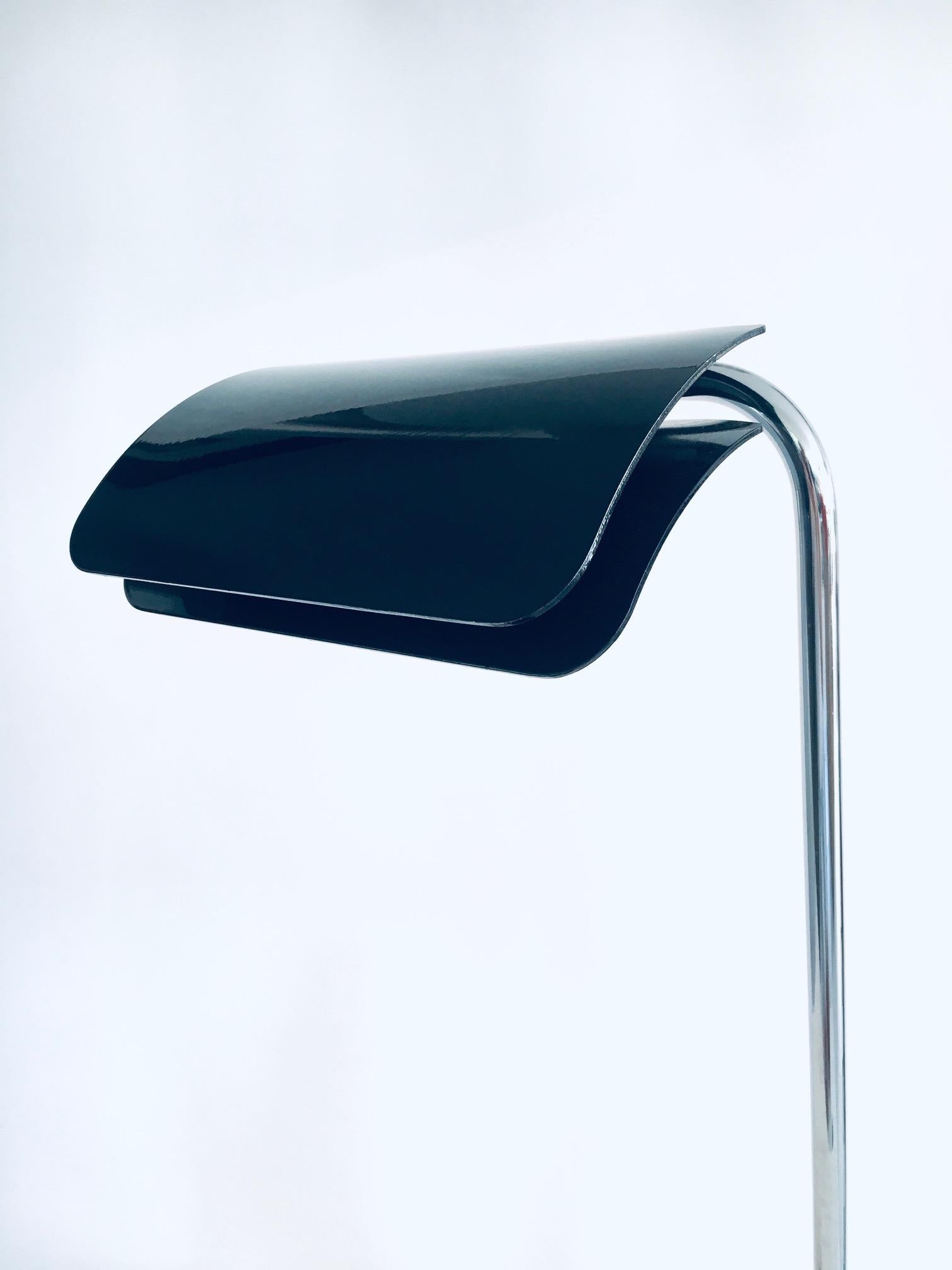 Postmodernes Design TEGOLA Schreibtischlampe von Bruno Gecchelin, Italien 1980er Jahre im Angebot 3