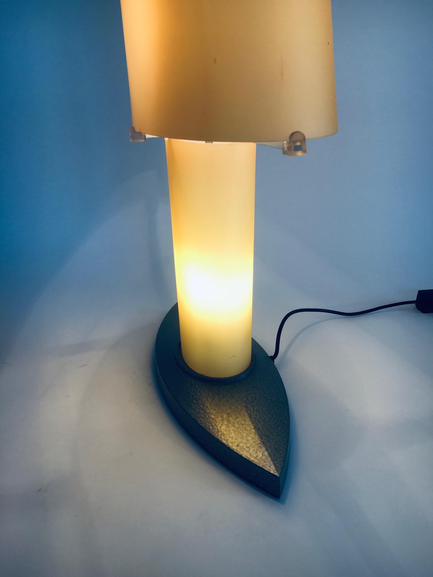 Postmoderne Design XL Glas-Tischlampe aus Glas von Daniela Puppa für Fontana Arte im Angebot 7