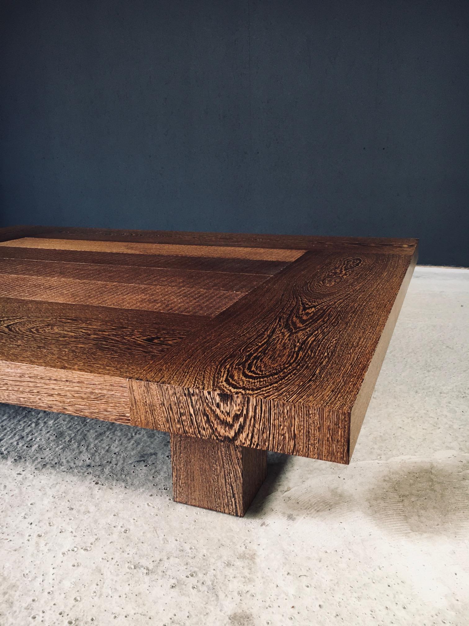 Table basse design postmoderne XL Wengé en vente 13