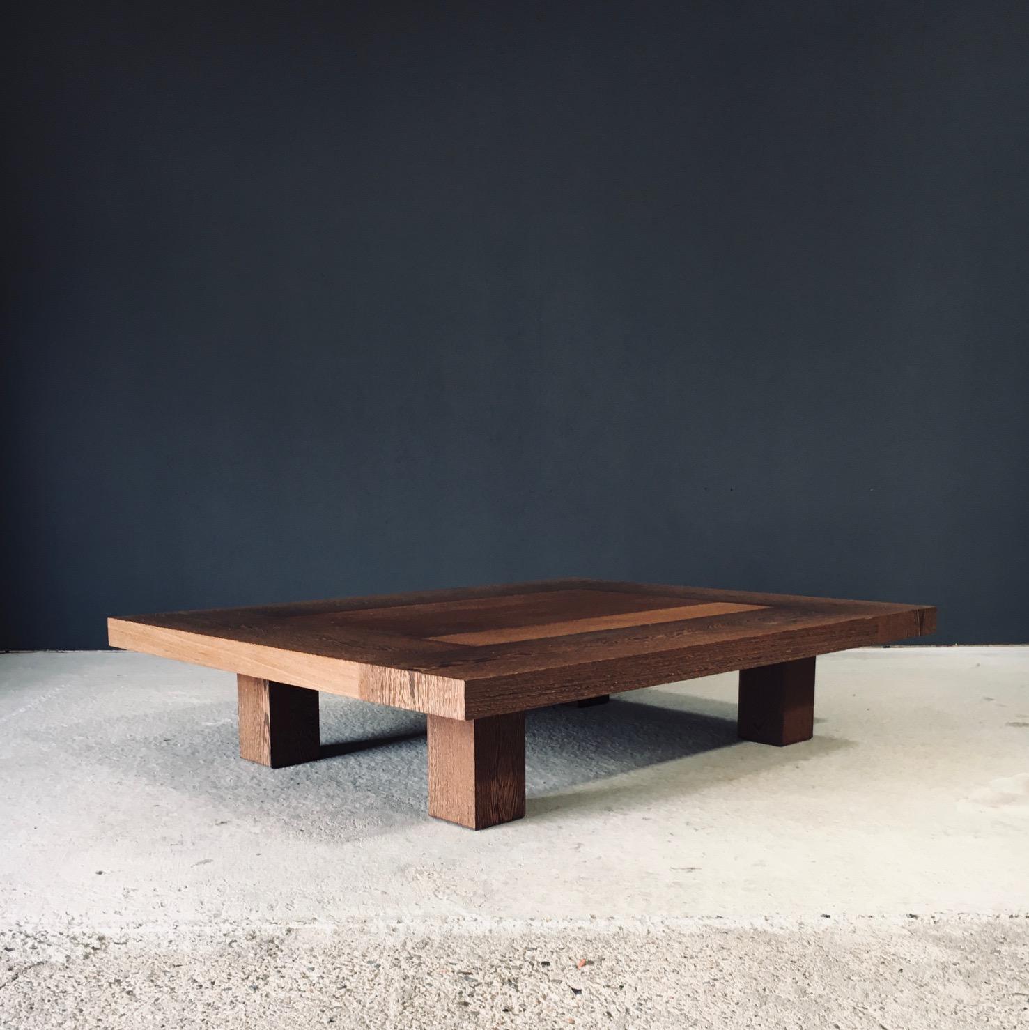 Belge Table basse design postmoderne XL Wengé en vente