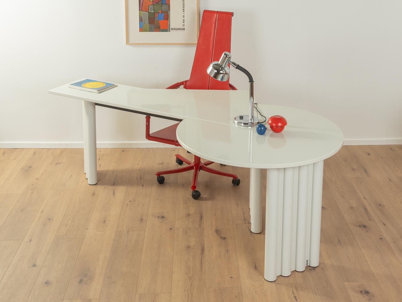 Postmodern desk, interlübke In Good Condition For Sale In Neuss, NW