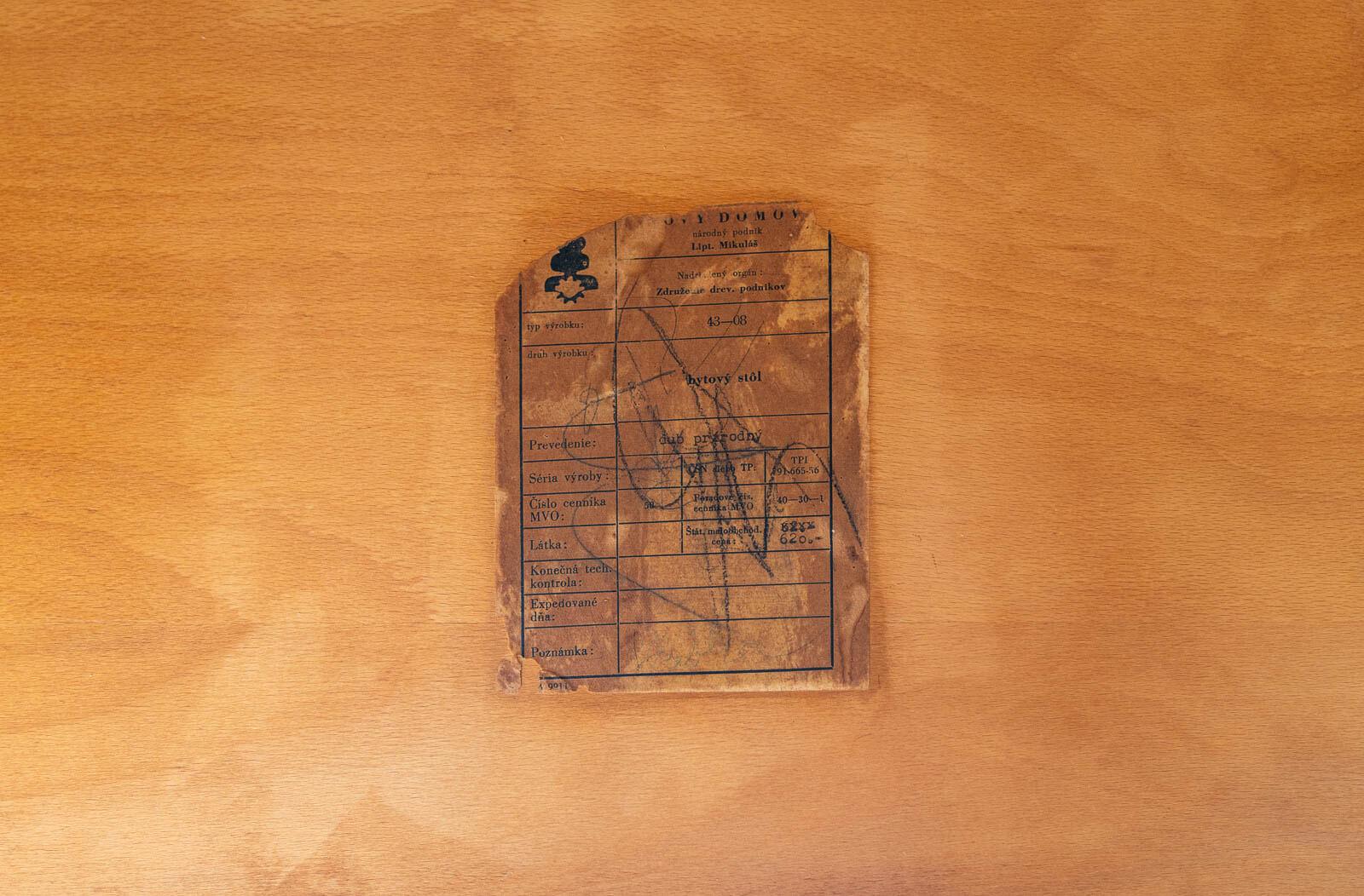 Escritorio postmoderno, Mesa de escritorio de Bohumil Landsman, años 70, totalmente restaurado en venta 4