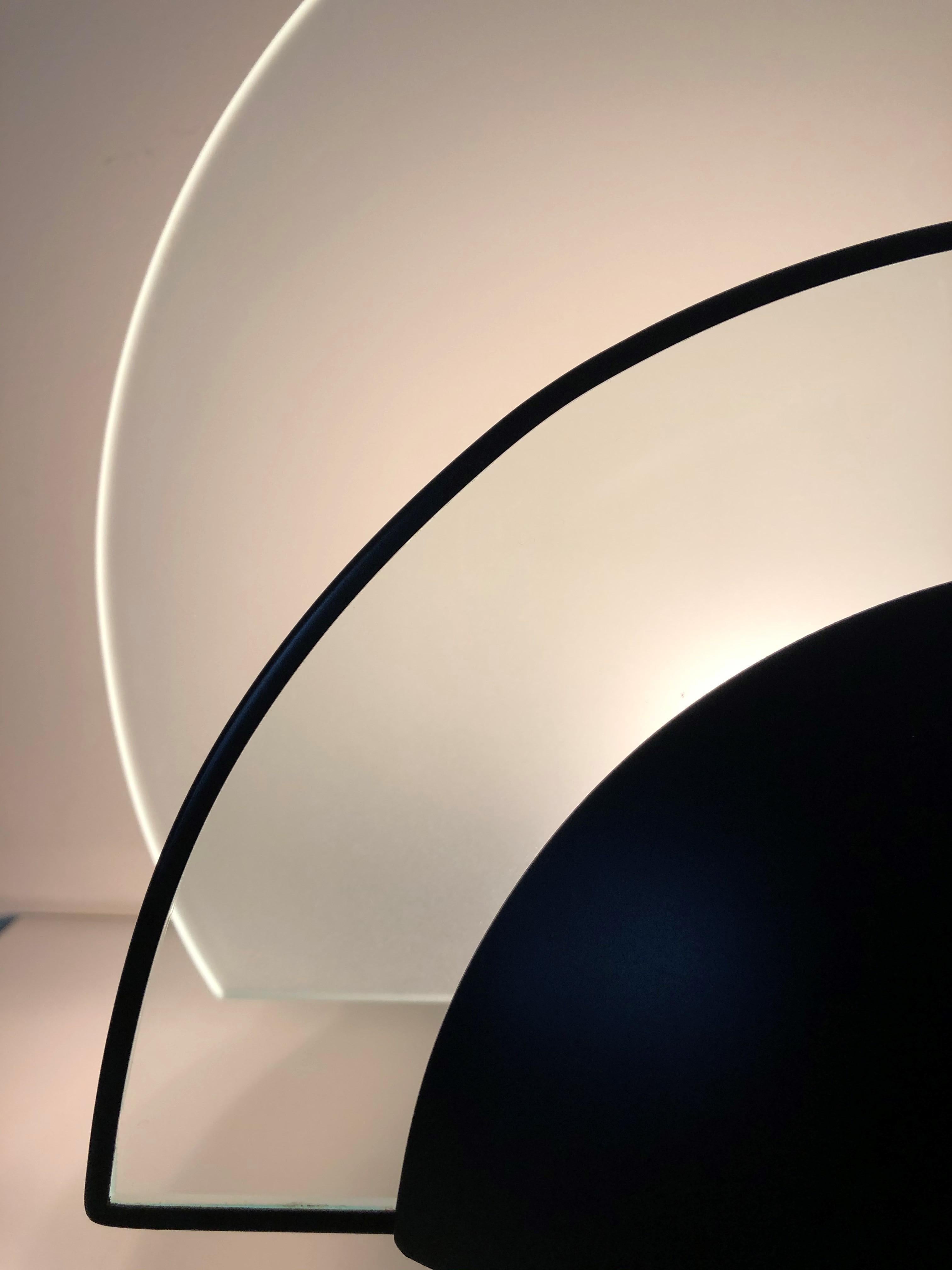 Lampe de table noire espagnole postmoderne à gradation par Estiluz, Barcelone, années 1980 en vente 4
