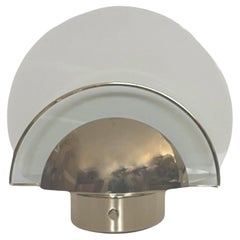 Lampada da tavolo postmoderna dimmerabile in oro spagnolo bianco di Estiluz, Barcellona, anni '80