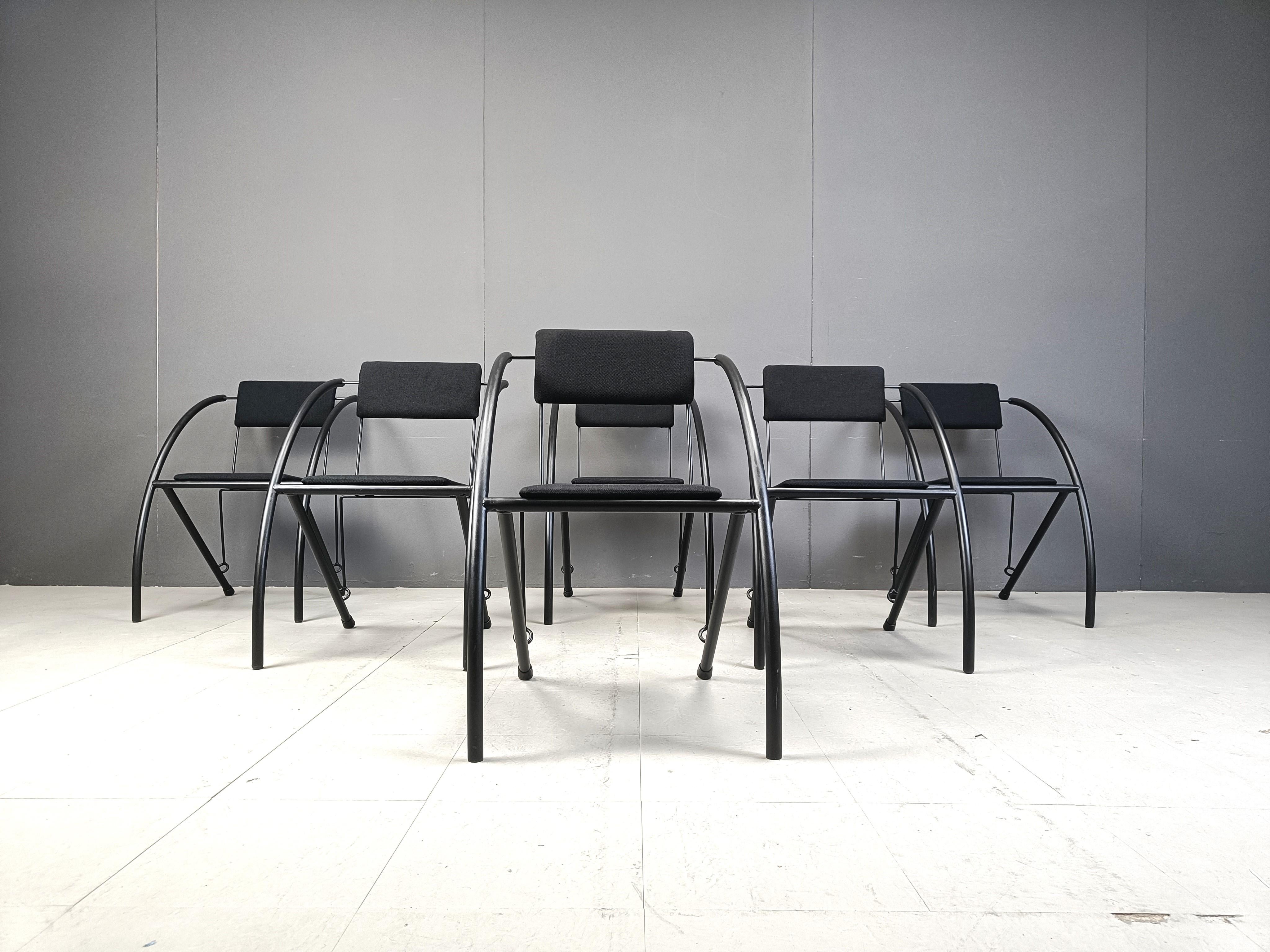 Olandese Sedie da pranzo postmoderne con braccioli, anni '80, Set di 6 in vendita