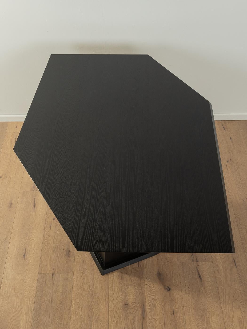  Postmodern dining table  For Sale 1