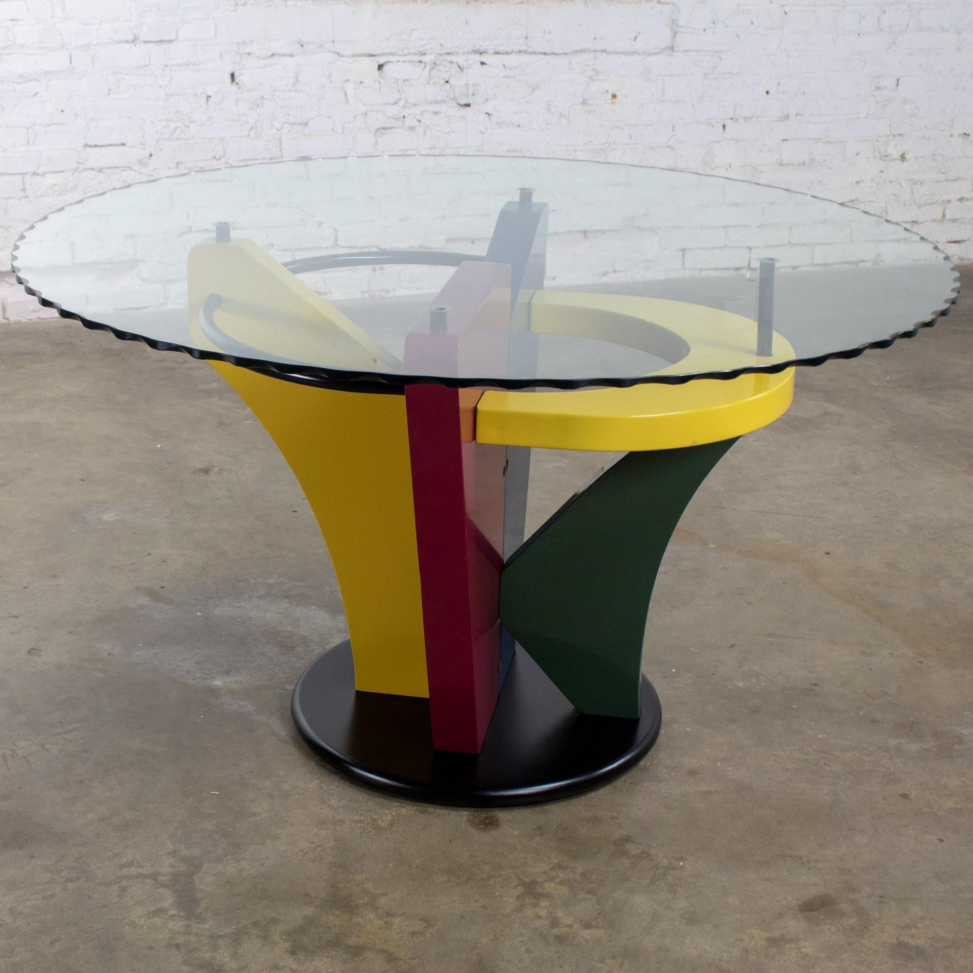 Postmodern Dining Table Geometrical Base Round & Glass Top Style Memphis Group For Sale 3