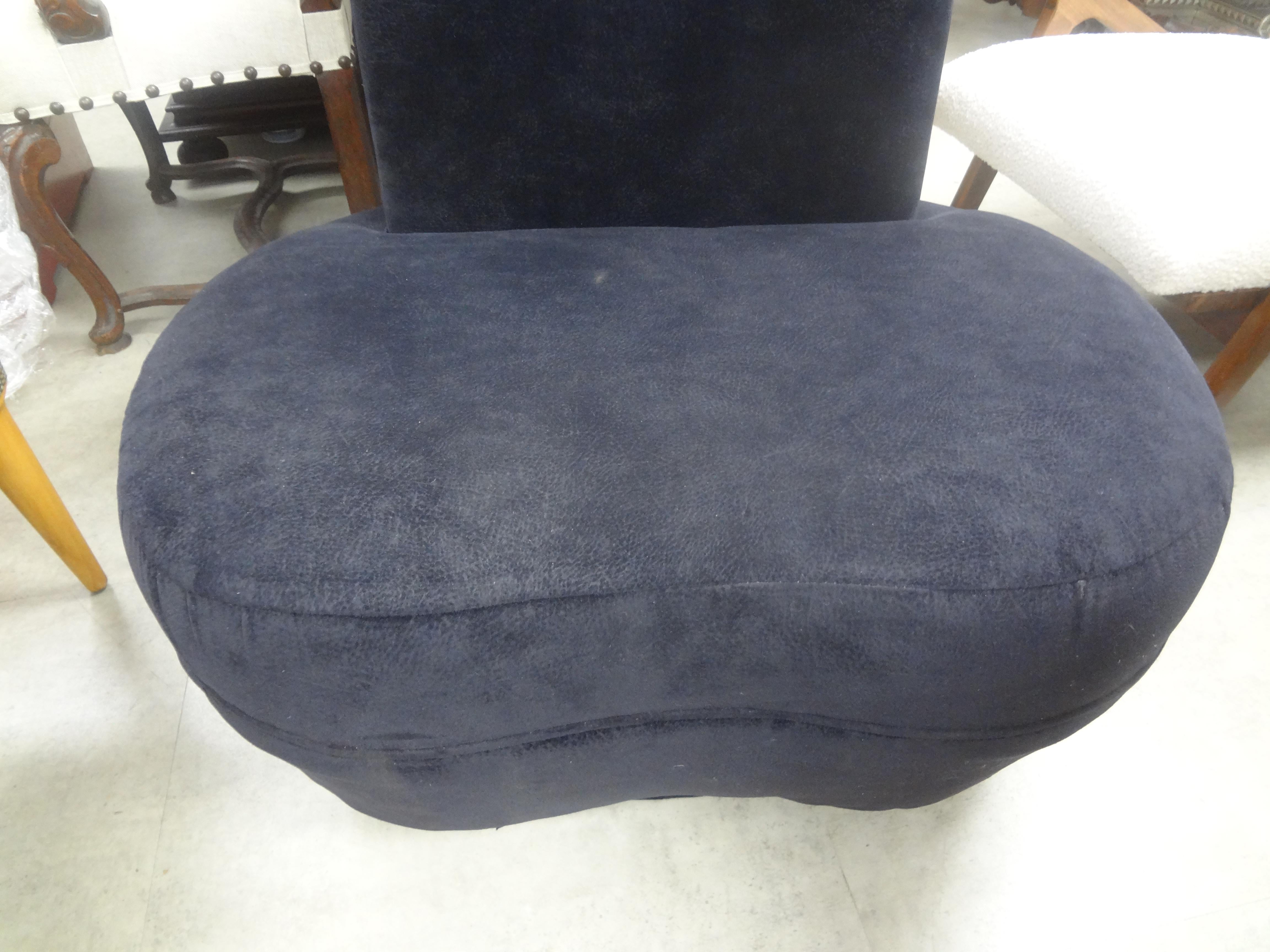 Late 20th Century Postmodern Directional Furniture Style Swivel Chair For Sale
