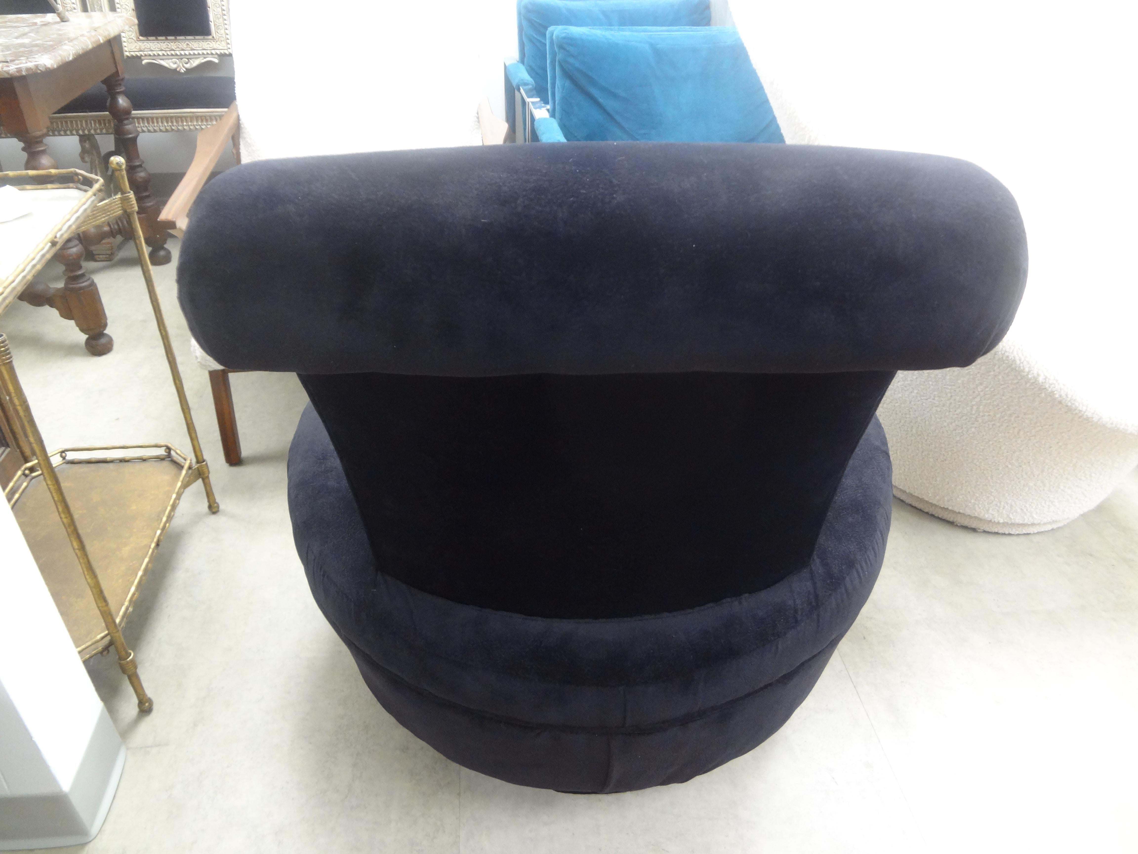 Postmodern Directional Furniture Style Swivel Chair For Sale 1