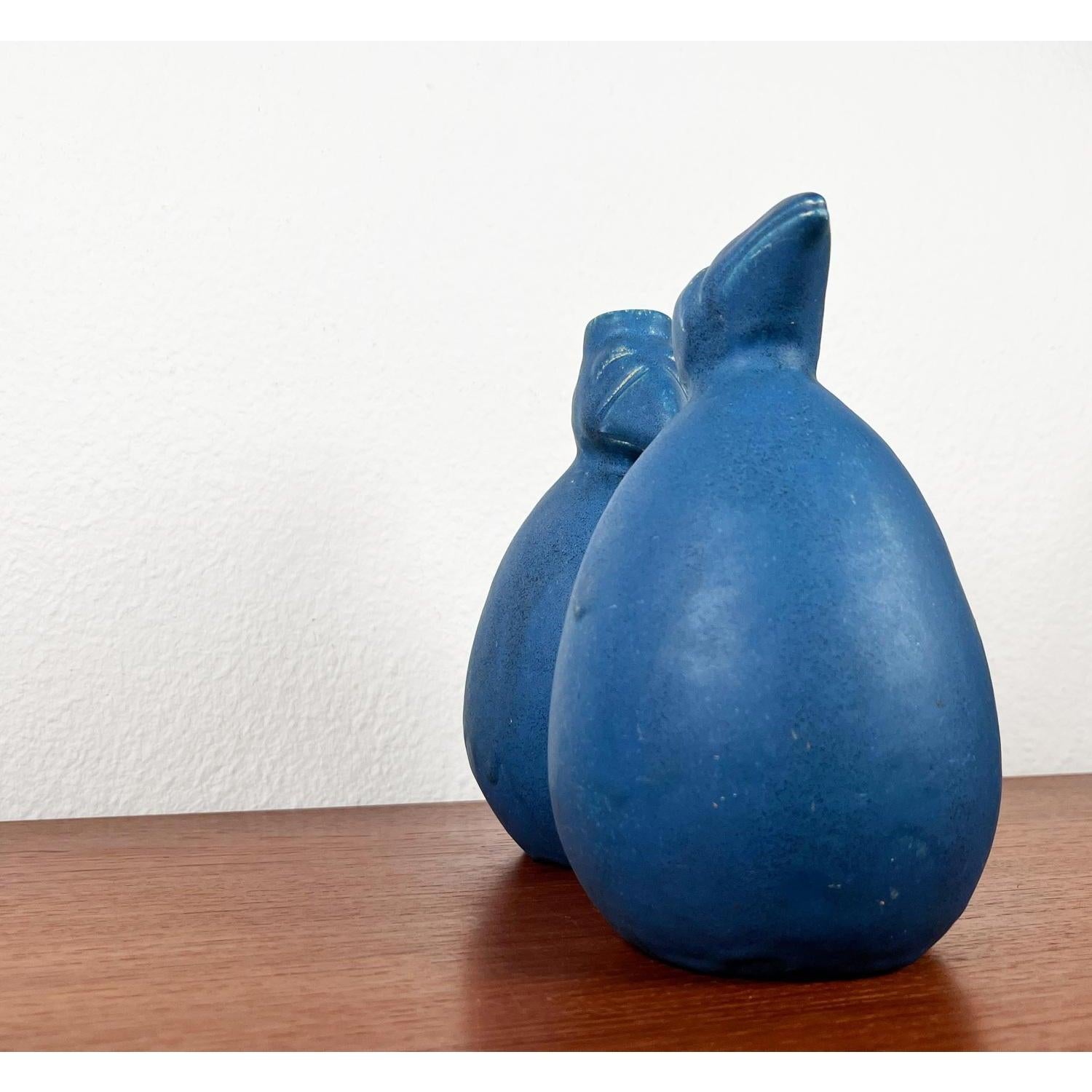 Postmoderne holländische Studio Pottery Skulpturale Vase mit Vogelmotiv, Holland, 1996 im Angebot 1
