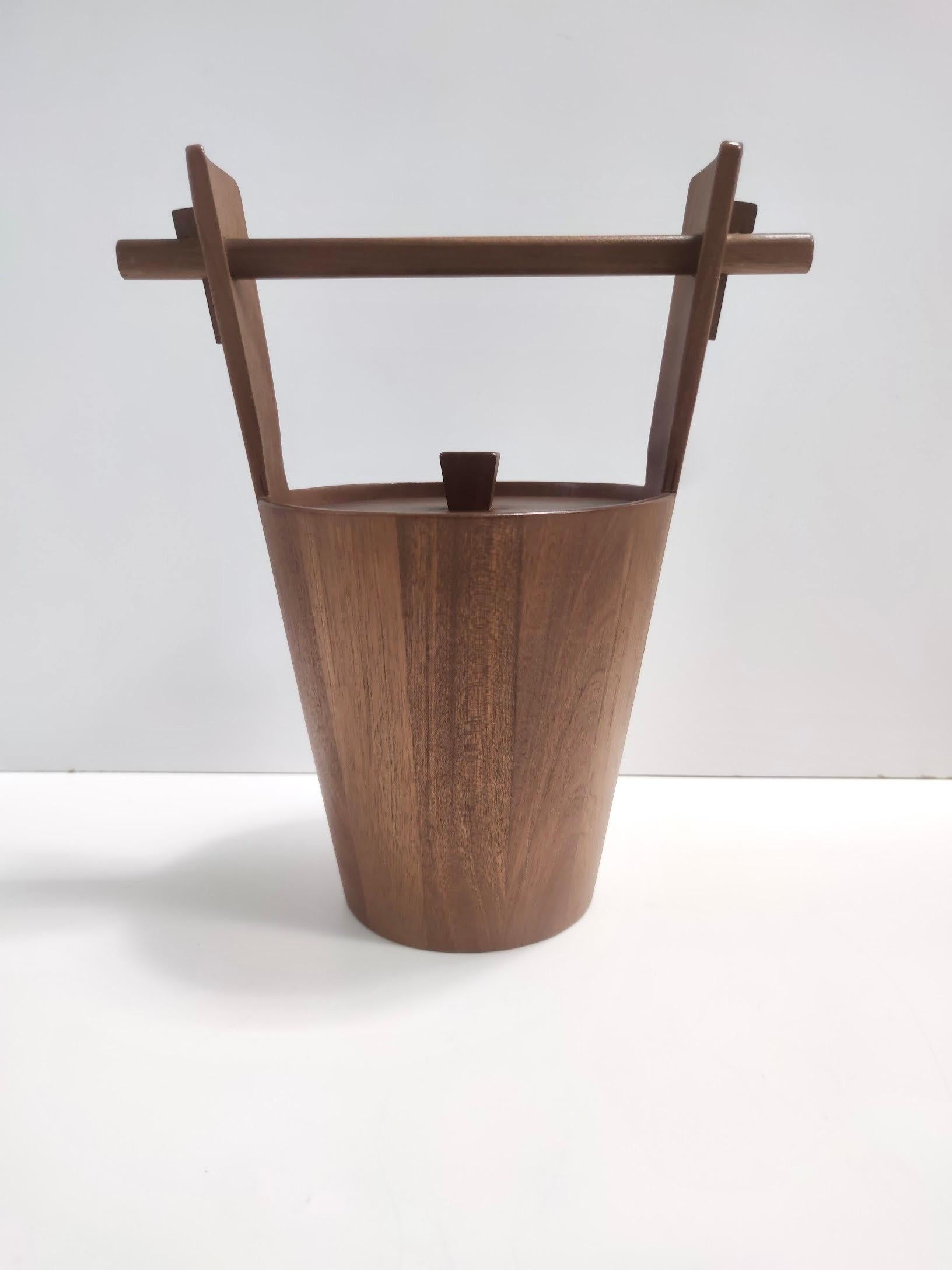 Postmodern Ebonized Beech Ice Bucket by Anri Form, Italy In Excellent Condition For Sale In Bresso, Lombardy