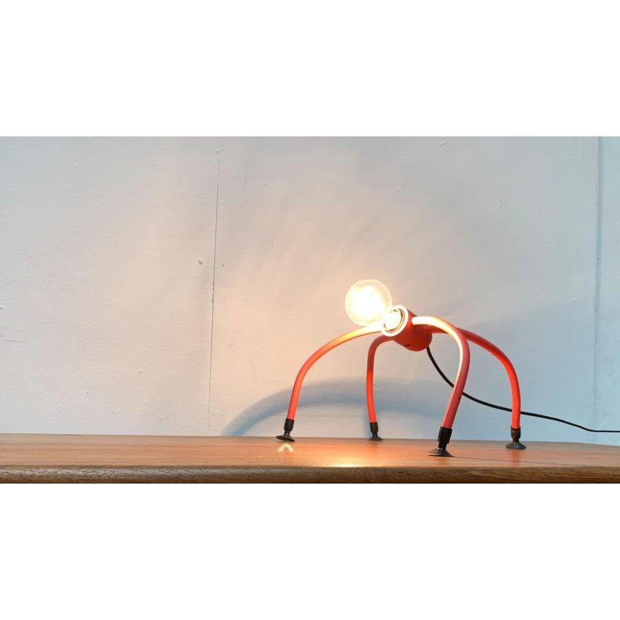 Plastica Lampada postmoderna Eddy Anywhere di Marco Ferreri & Carlo Bellini, anni '80 in vendita