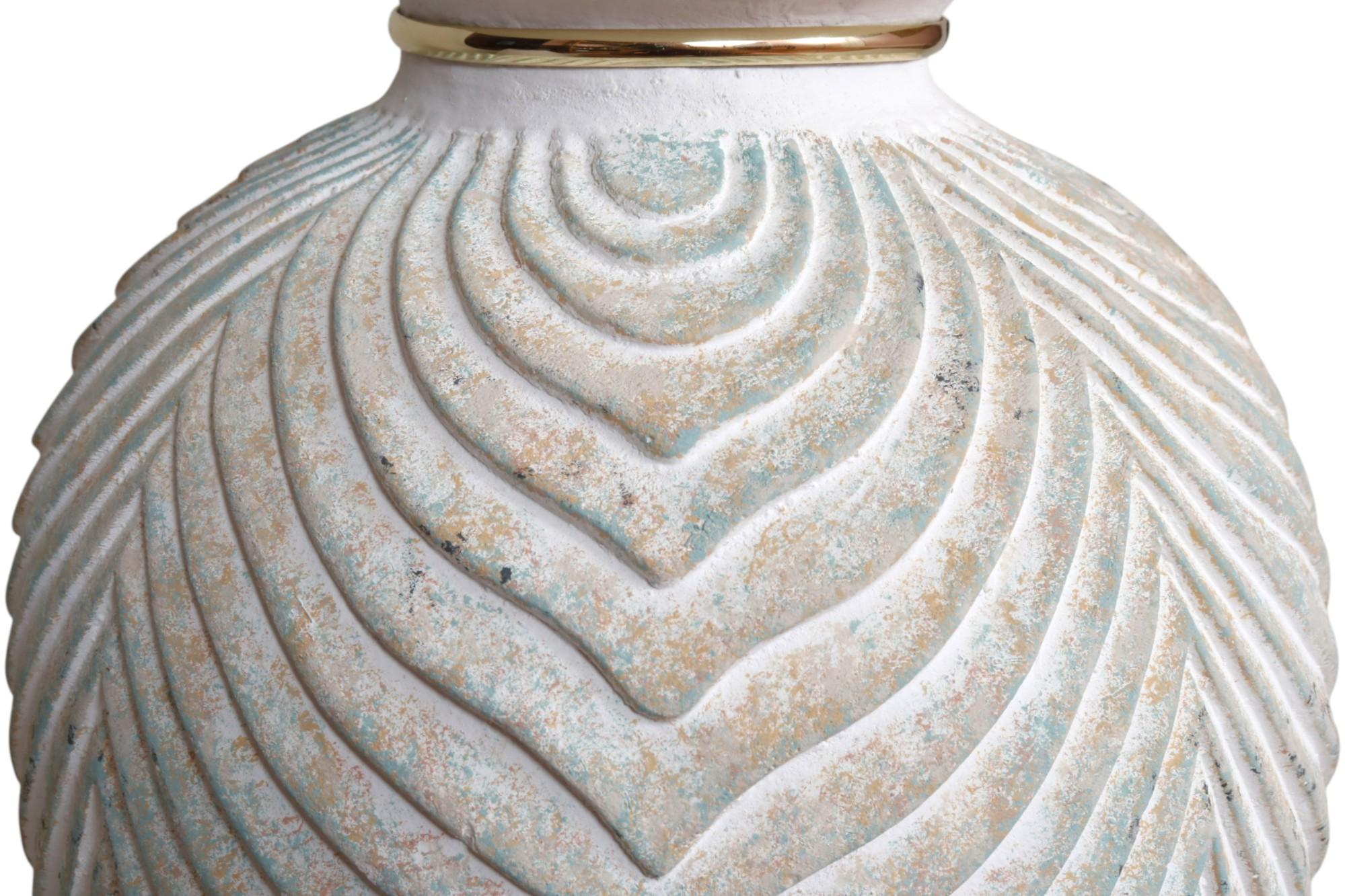 Lampada da tavolo postmoderna in gesso goffrato in vendita 1