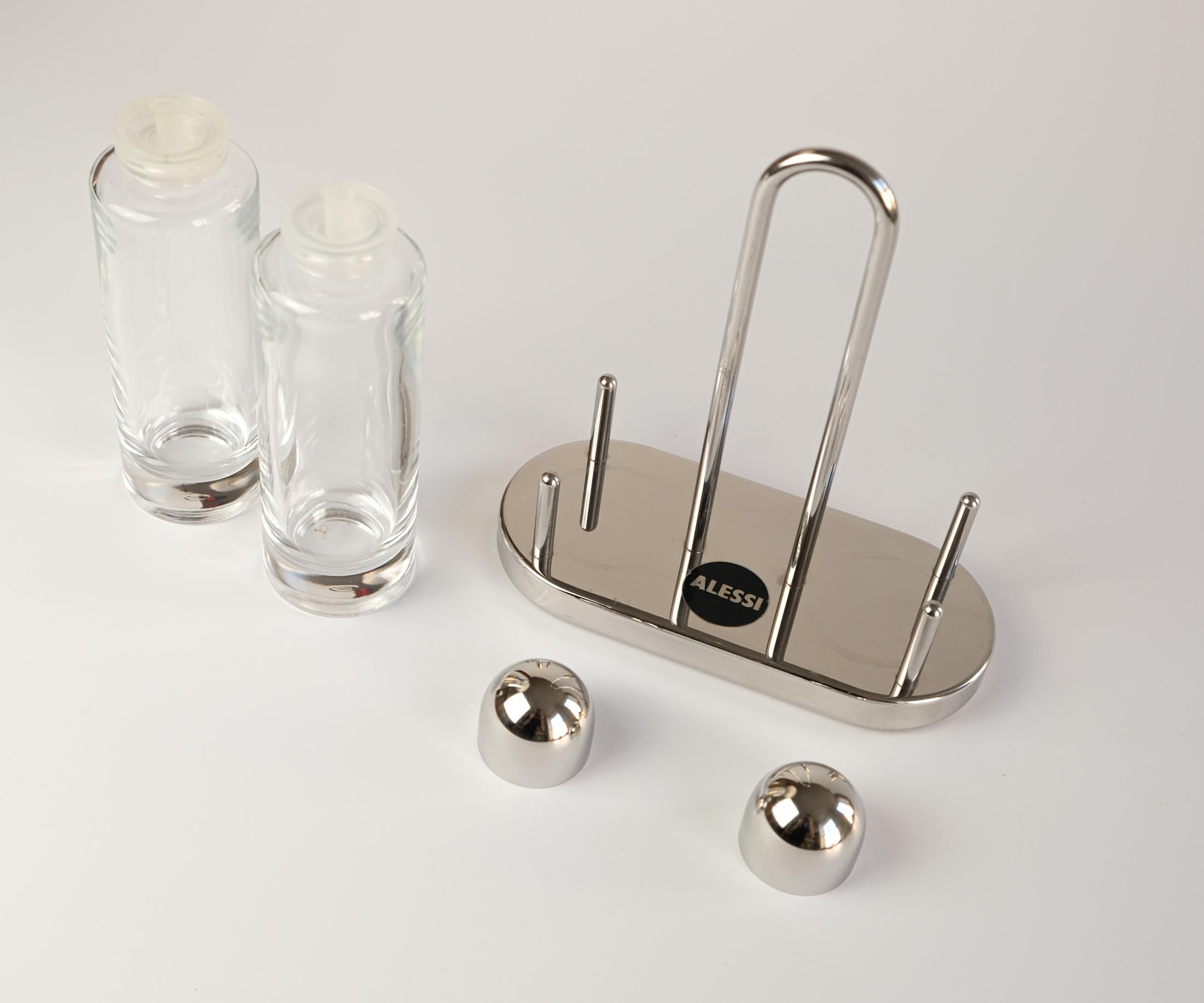 Postmodern Ettore Sottsass Model 5074 Oil & Vinegar Set for Alessi, Italy 1978 For Sale 5