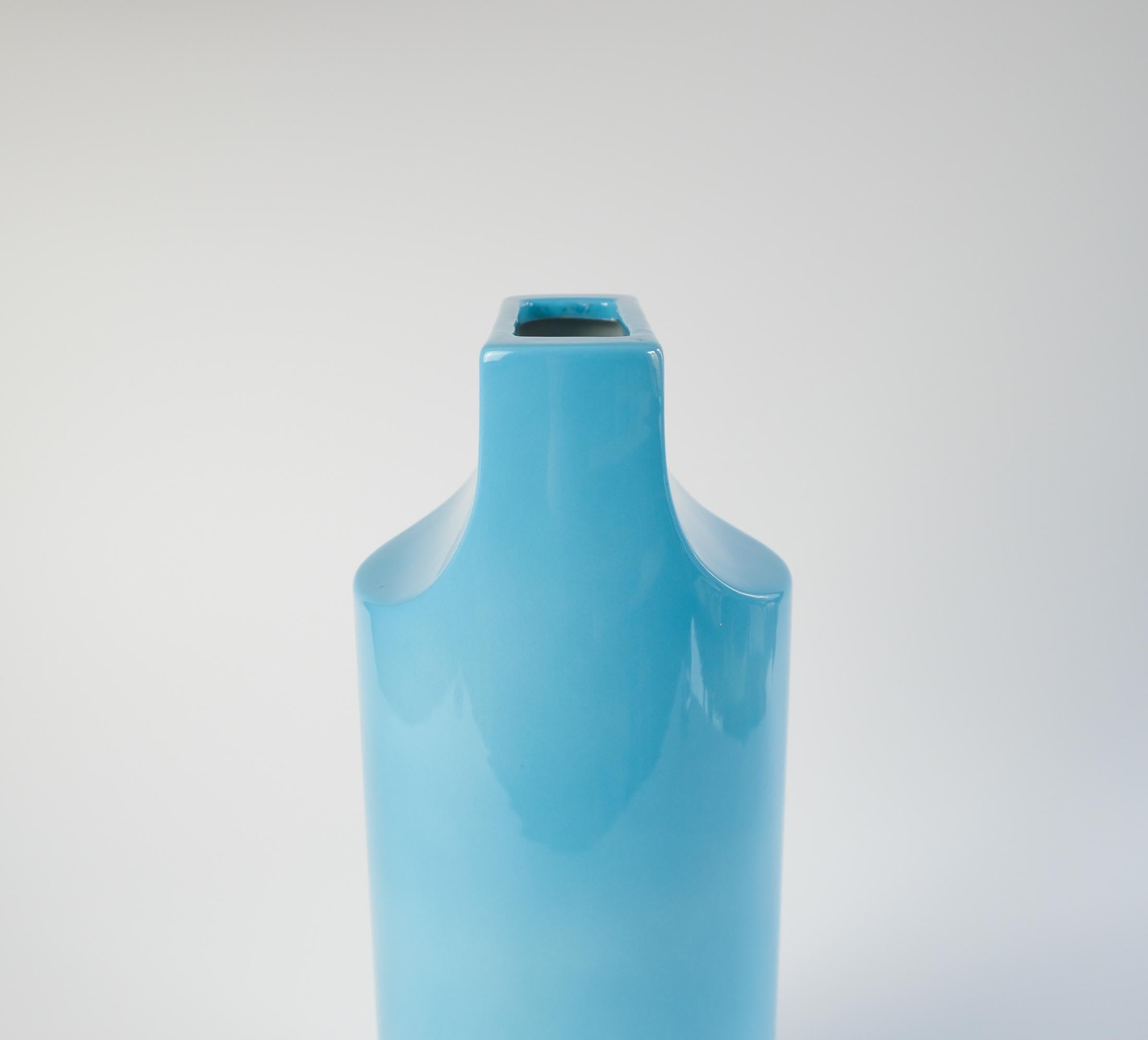 Vase postmoderne Ettore Sottsass modèle 592 