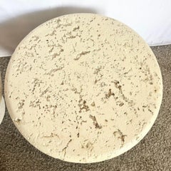 Tables d'appoint postmodernes en faux champignon de coquina - Lot de 3