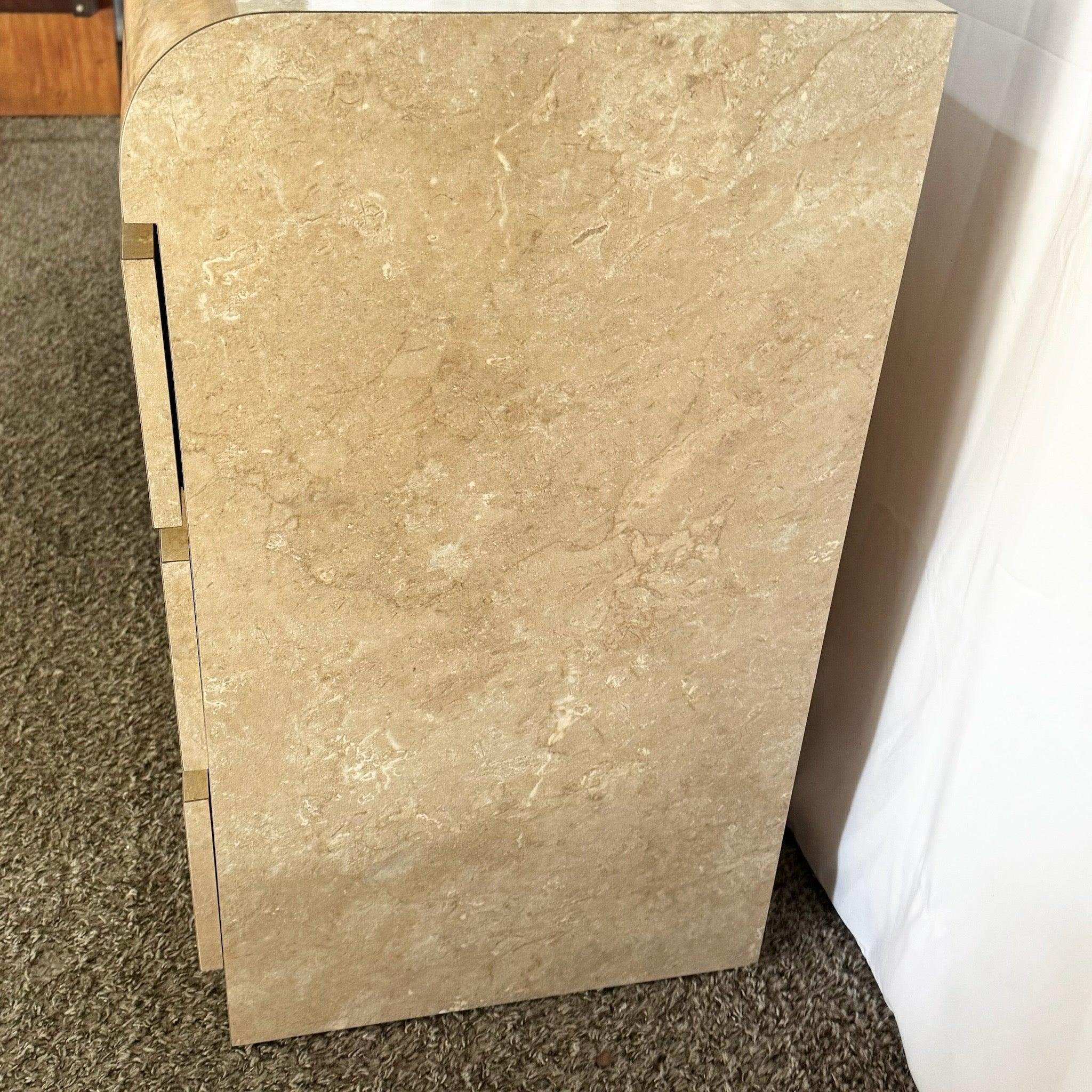 Scrivania postmoderna a cascata in laminato di marmo finto tan/beige in vendita 1