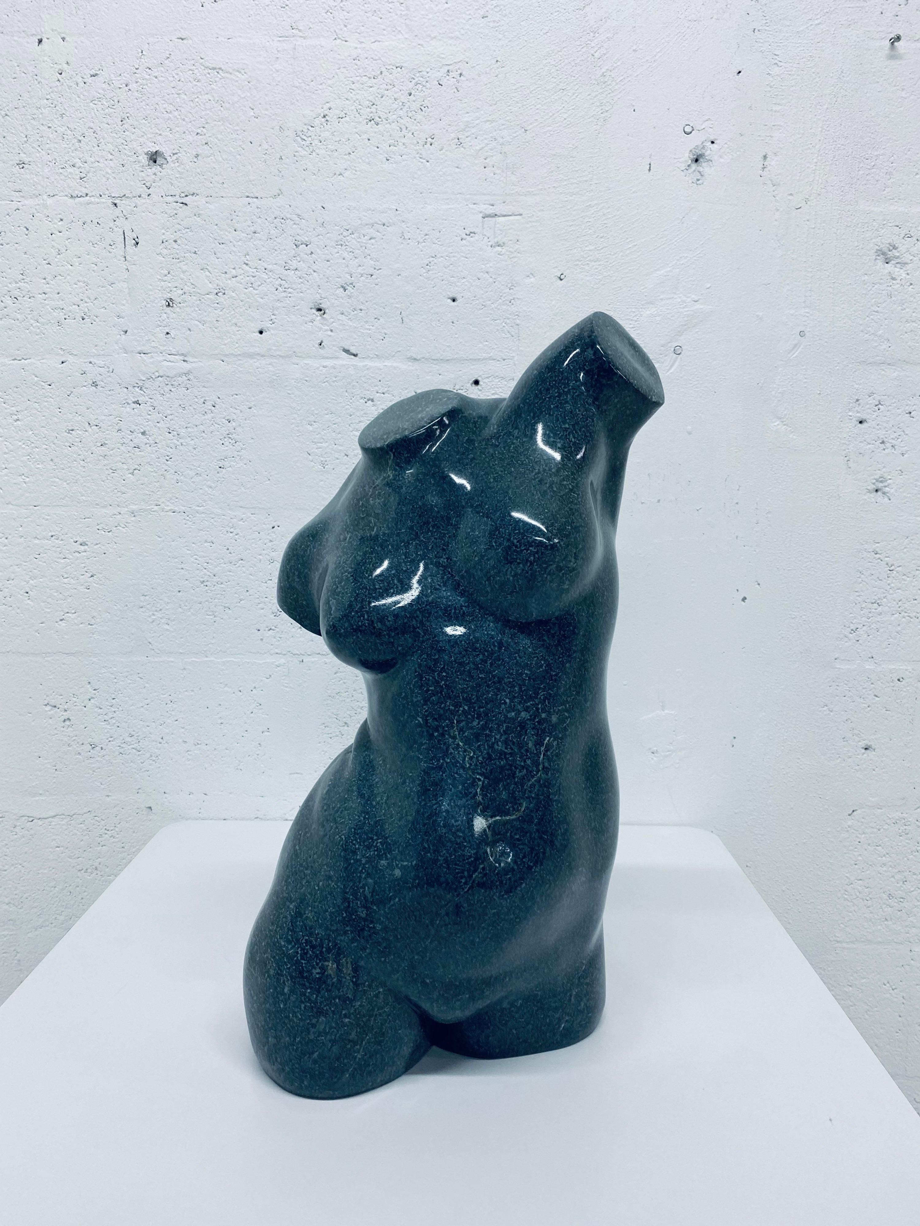 Postmodern Female Resin Bust with Gray Speckled Lacquer Finish, 1980s 4